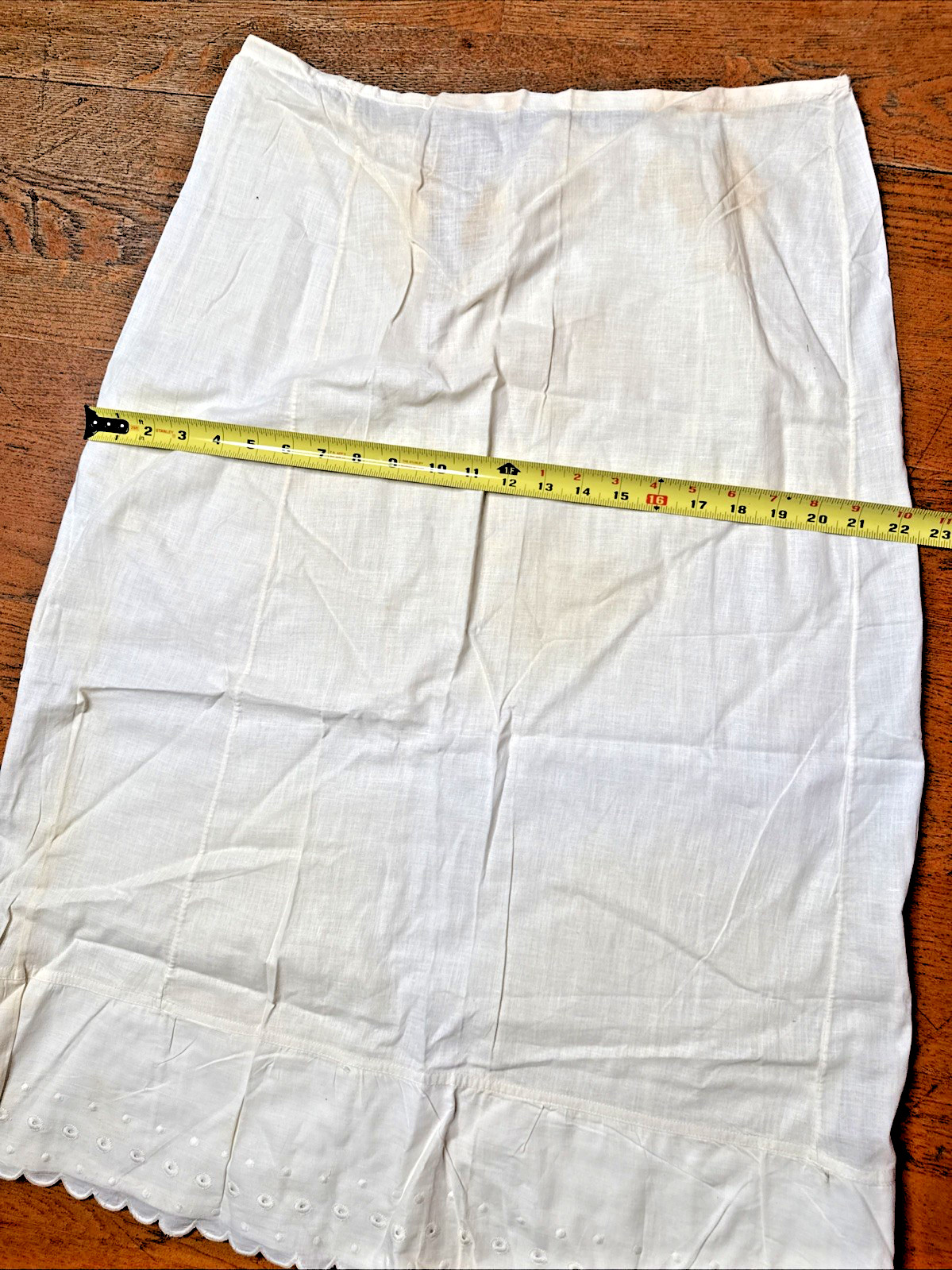 Vtg White Cotton Eyelet Half Slip 32″L Sz 14 Back Drawstring Scalloped Hem