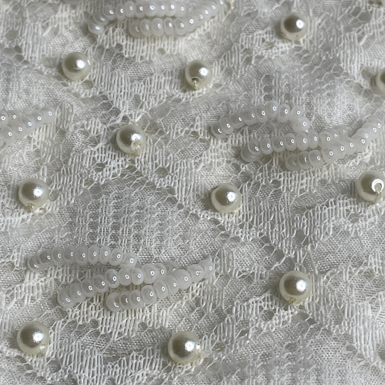 Vintage White Beaded Top 1960s Women’s 38 CHARLES & CO Sleeveless Shell Blouse