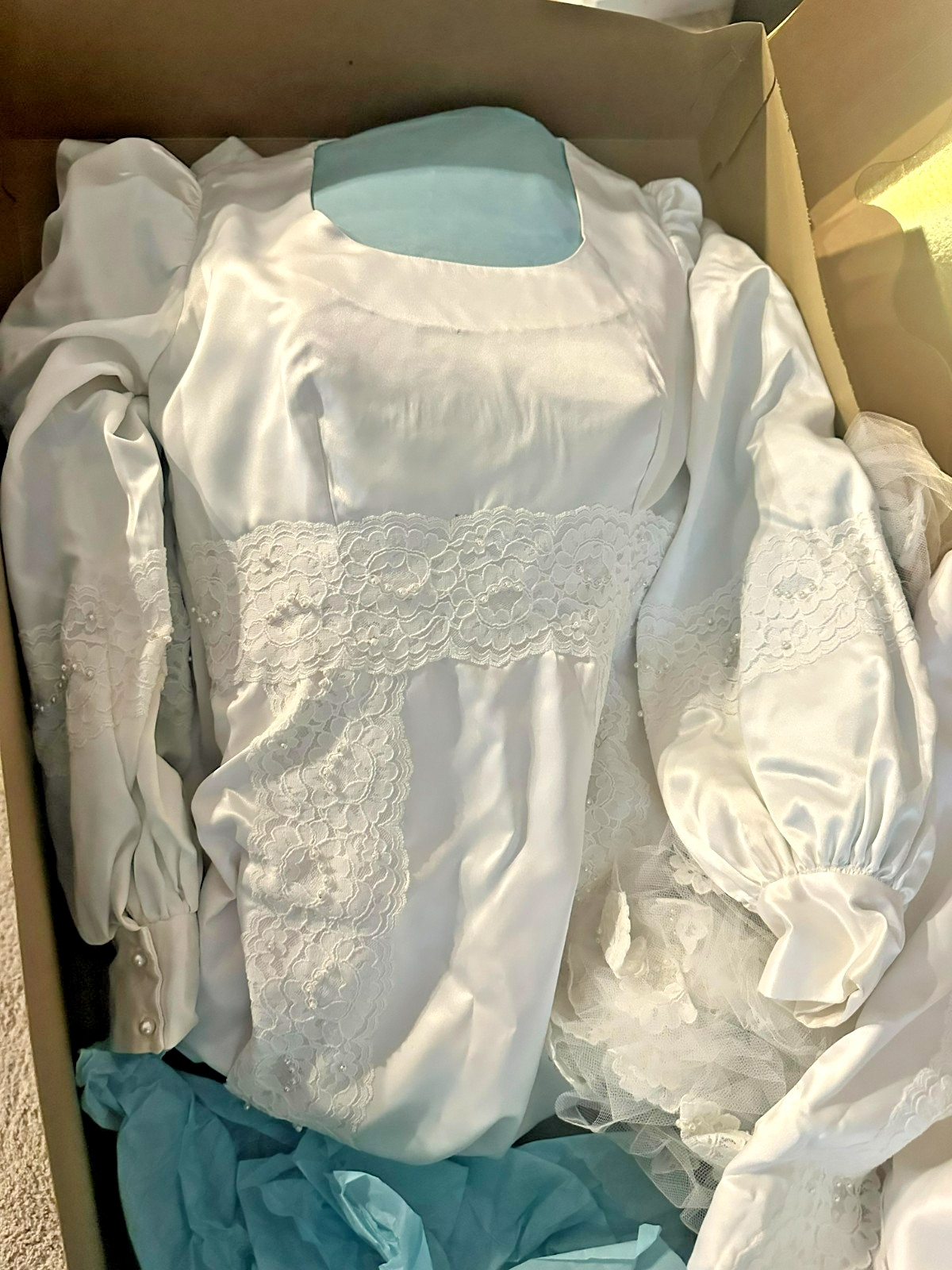 Vintage Satin Lace Wedding Dress Veil & Train Set – Pristine Preserved Box