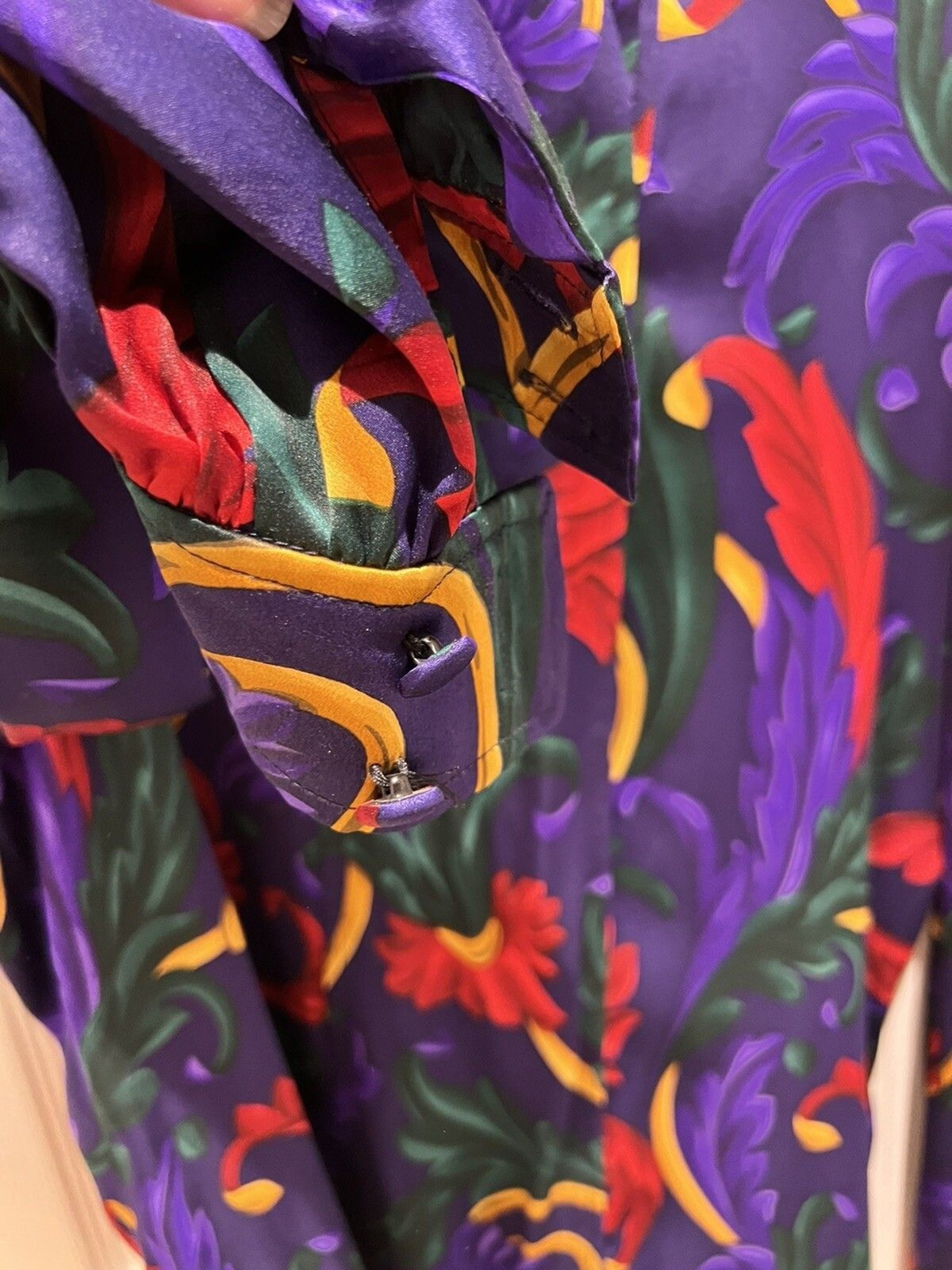 Gloria Sachs Multicolored Floral & Swirl green Red purple Button Up blouse Sz 10