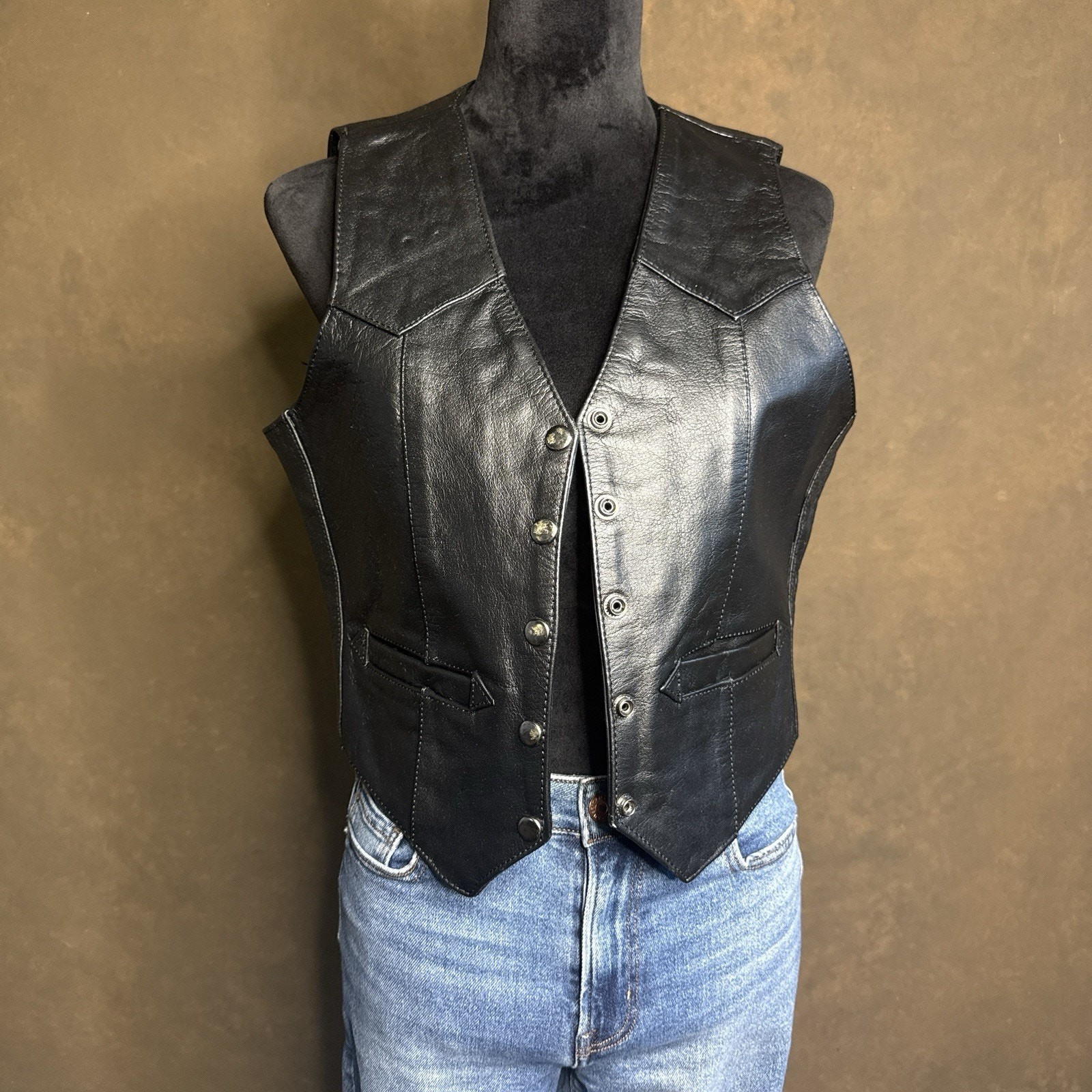 Vintage 90’s Ladies Leather Western style Vest Size 10 Protech Leather Apparel