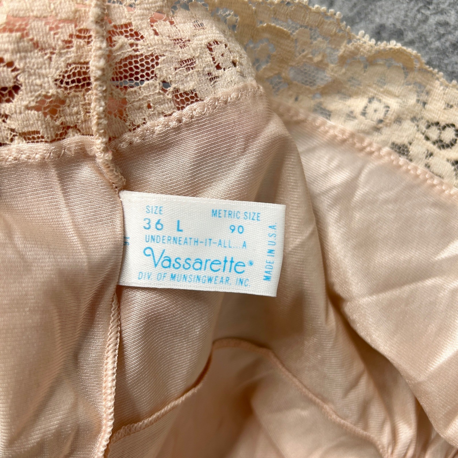 Vassarette Vintage Nude Lace Trim Full Slip Antron III Nylon Made in USA 36 L