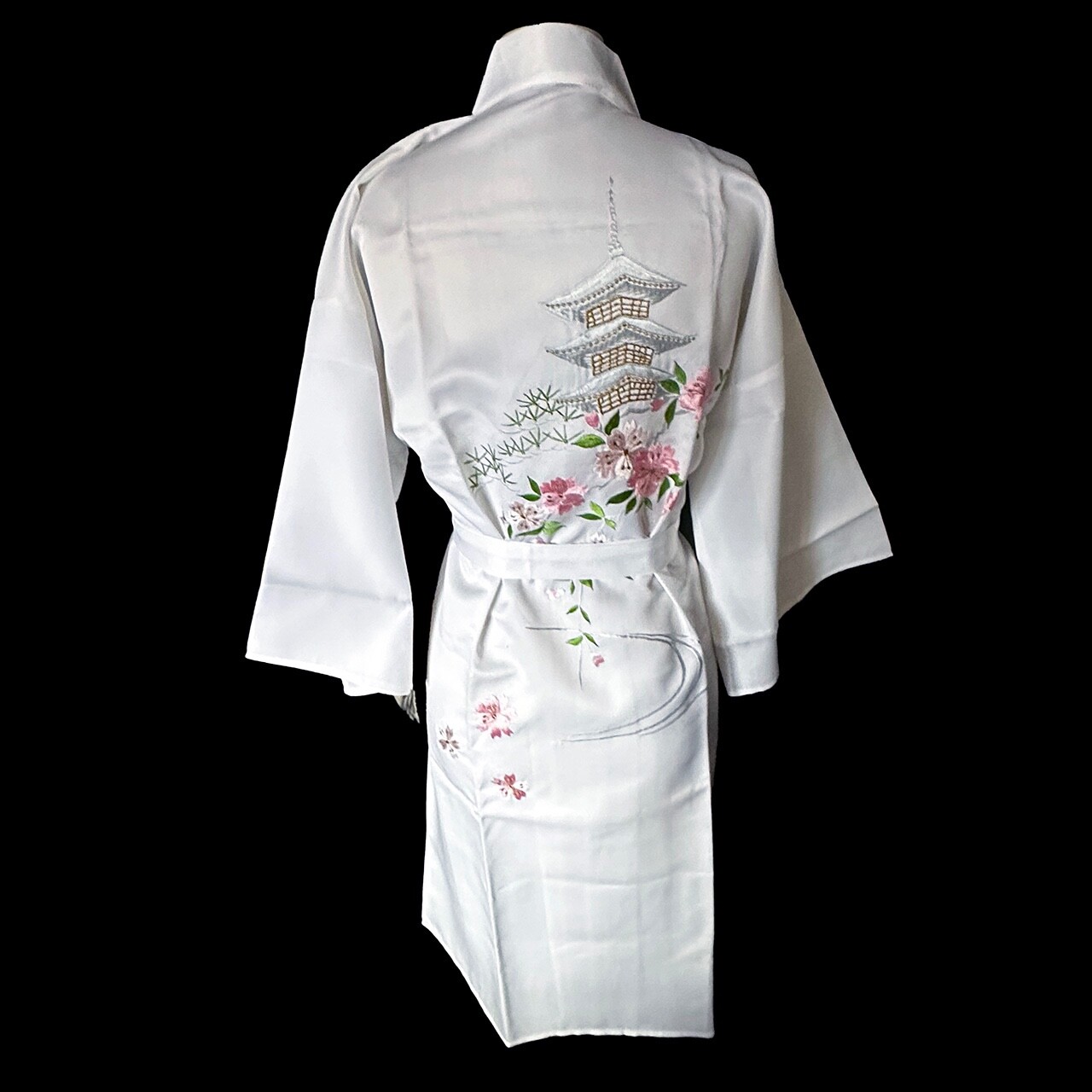 Vintage Ichiban White Silk Kimono Robe Japan embroidered cherry blossom pagoda