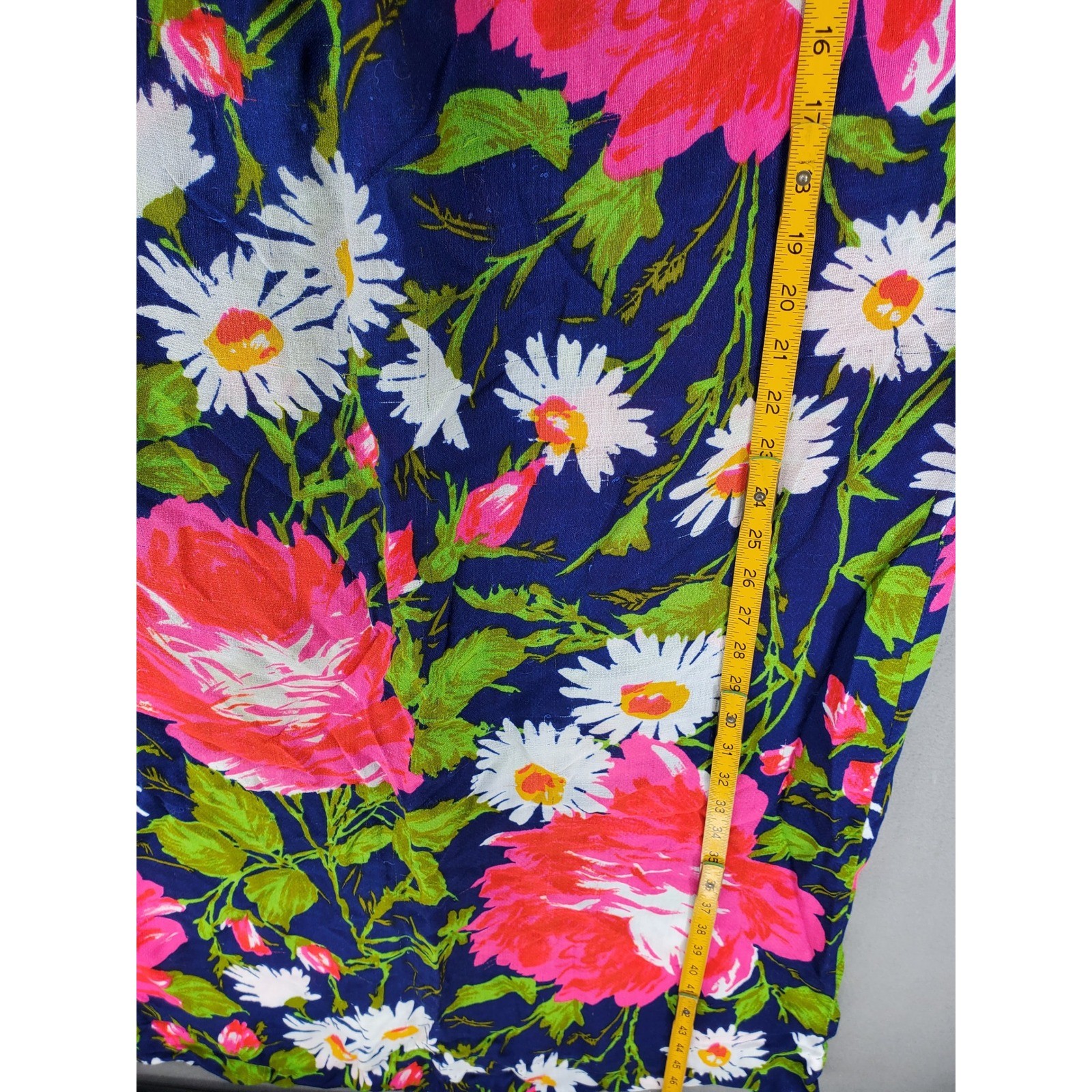 Gerry Muu Muu Sz L/XLNavy Blue Floral Vintage 60s 70s Barkcloth Nightgown Dress
