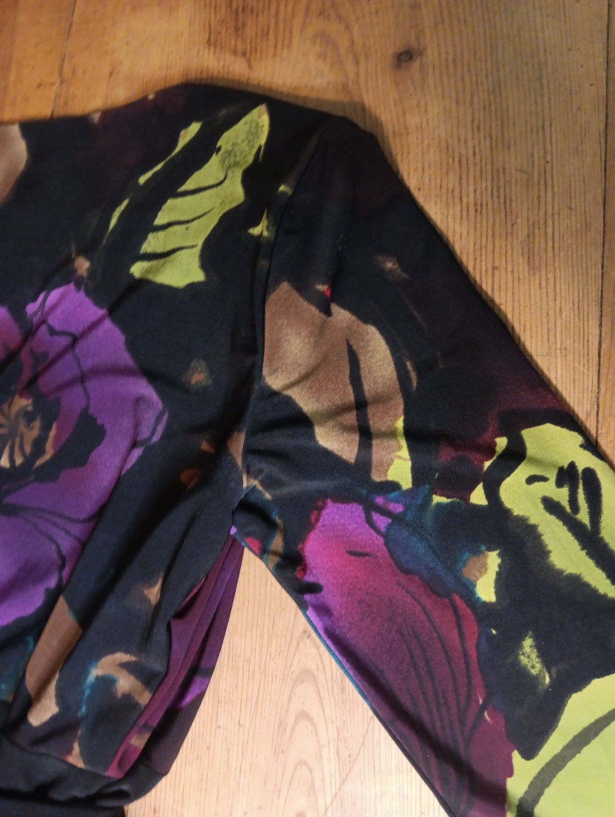 Vtg Jones New York Women 6 Wrap Dress Dark Floral Indie Artsy Stretch Knit Y2K