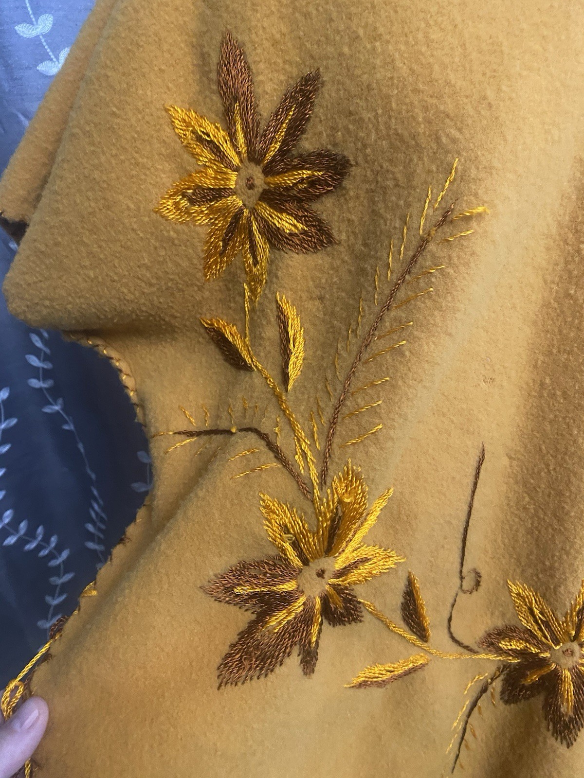 Vintage 60s Fringe Embroidered Wool Poncho Cape Flowers Yellow Women’s OSFM