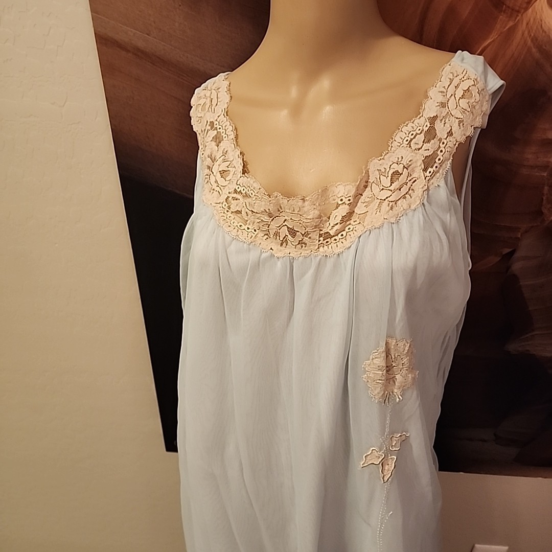 Aristocraft Nightgown Women’s L Double Layer Chiffon Blue Nylon Ecru Appliqué