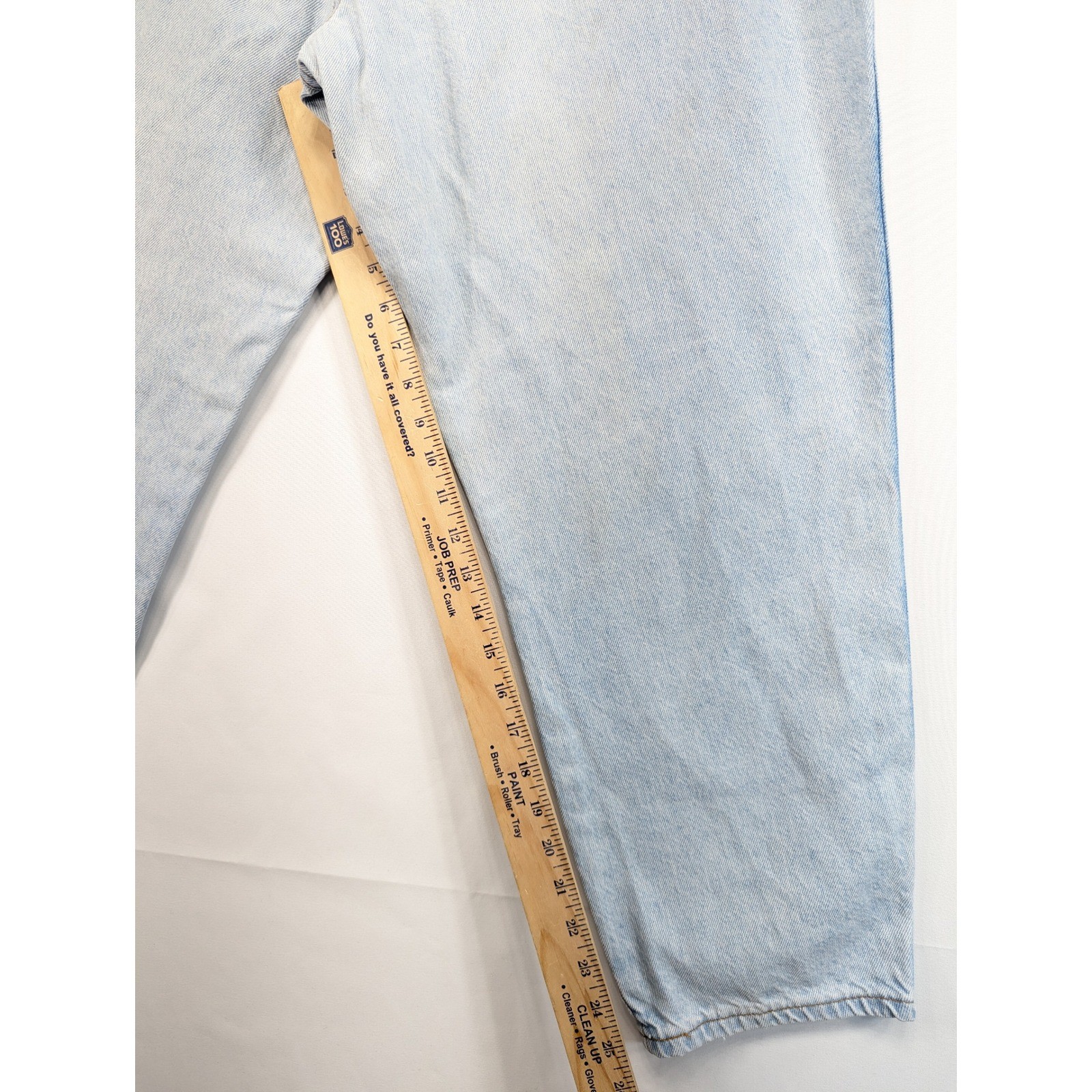 Chic Vintage High Waisted Tapered Leg Light Wash Blue Denim Jeans USA 34×26
