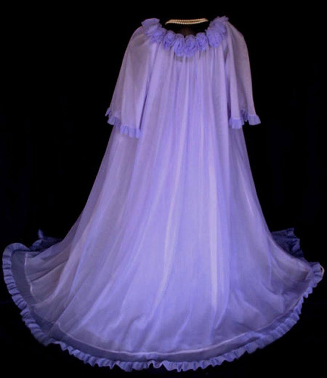 Vintage ’70s Jenelle French Lilac Peignoir Nightgown Set – Double Nylon Roses