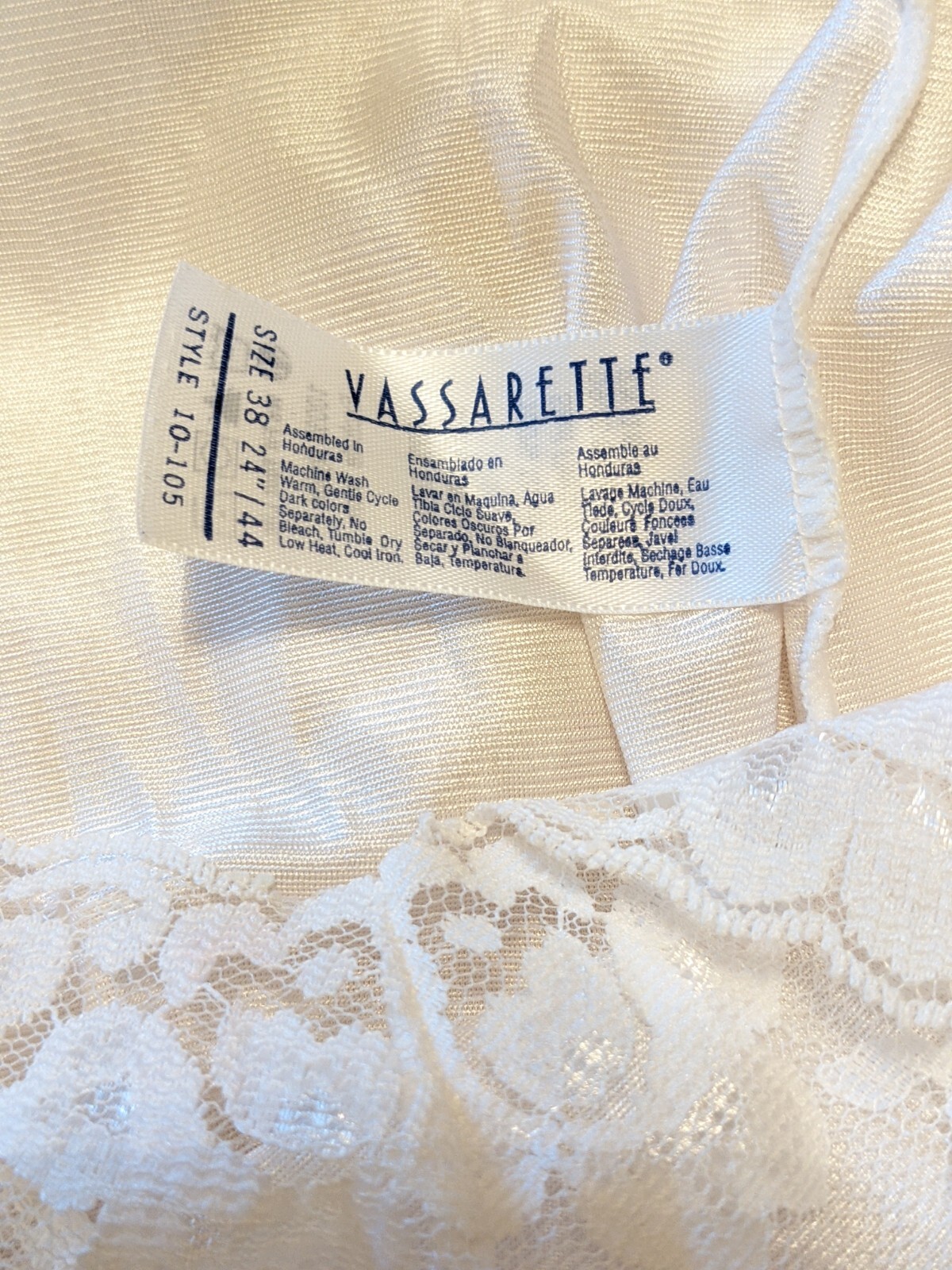 Vintage Vassarette White Nylon Slip Petticoat Size 38 24″/44 Style 10-105