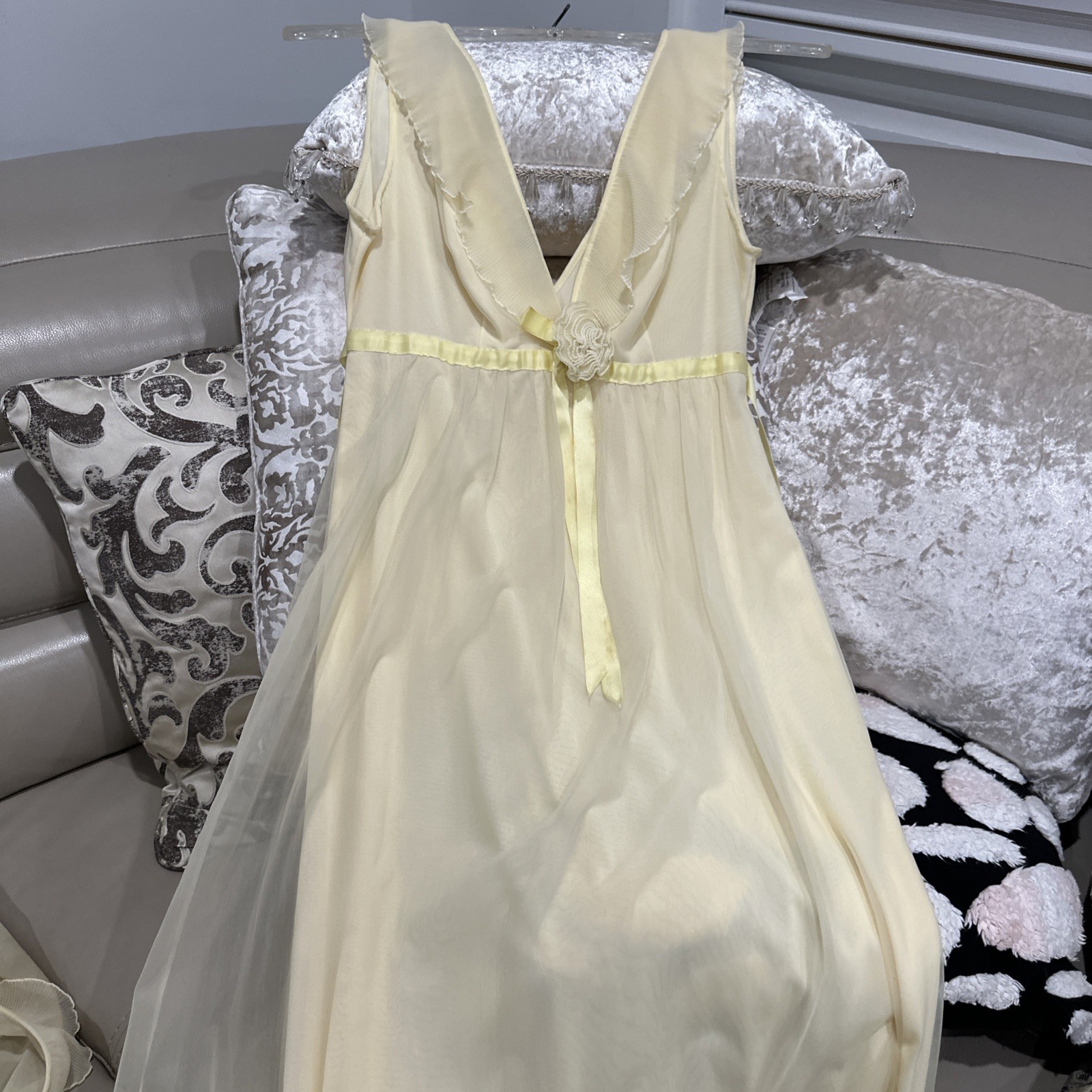 Vintage Evette 2-Piece Sheer Ivory Chiffon Peignoir Set Robe Nightgown Sz petite
