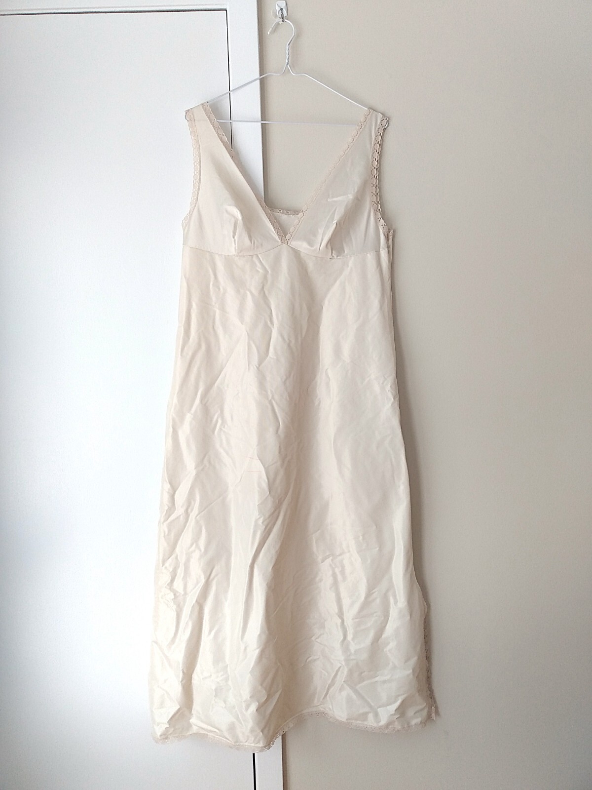 Vintage Full Slip 38″ Bust 43″ Hip Retro Undergarment Lingerie Long