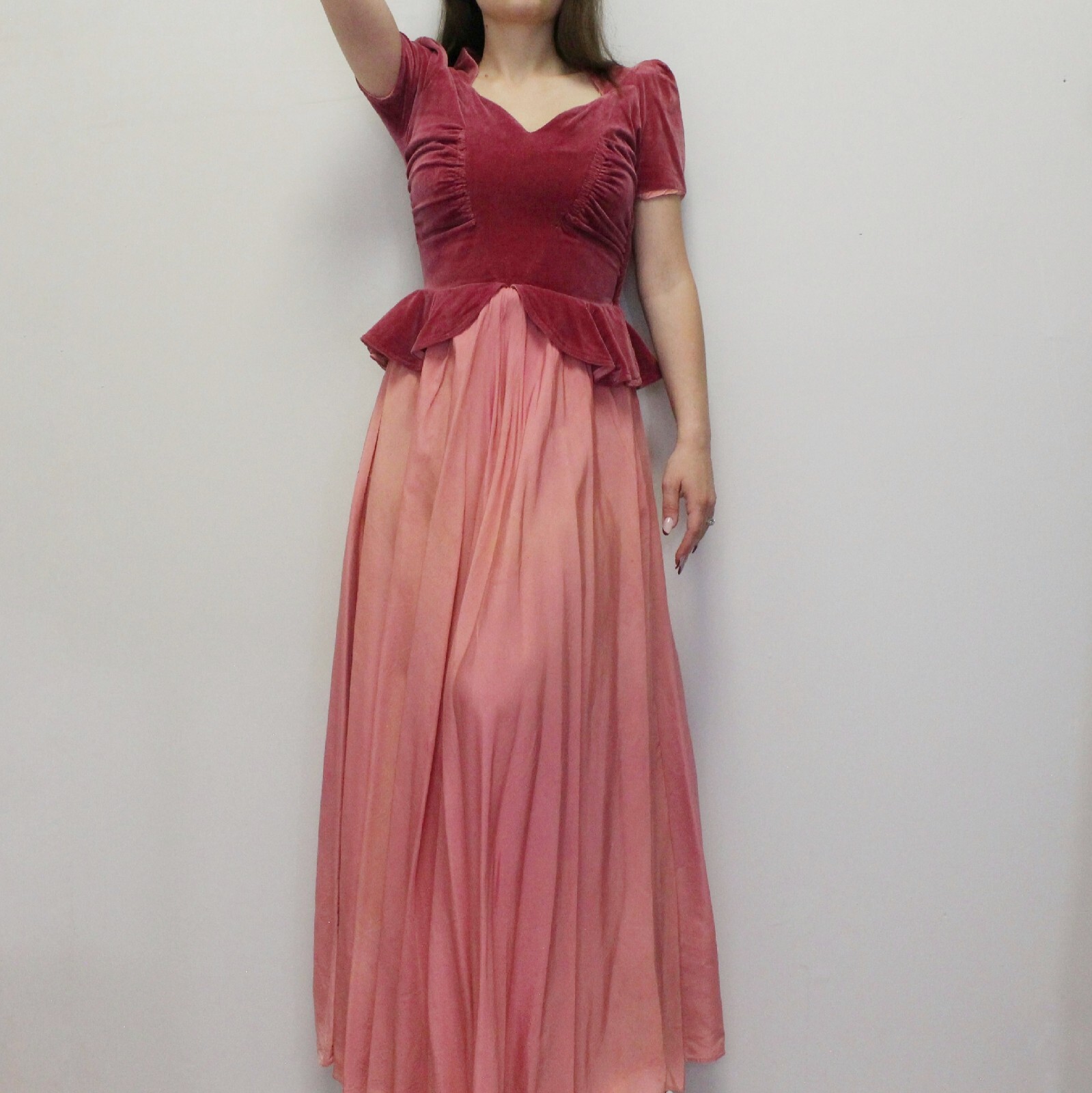 Vintage 30s/40s Pink Velvet Peplum Prom Dress Evening gown