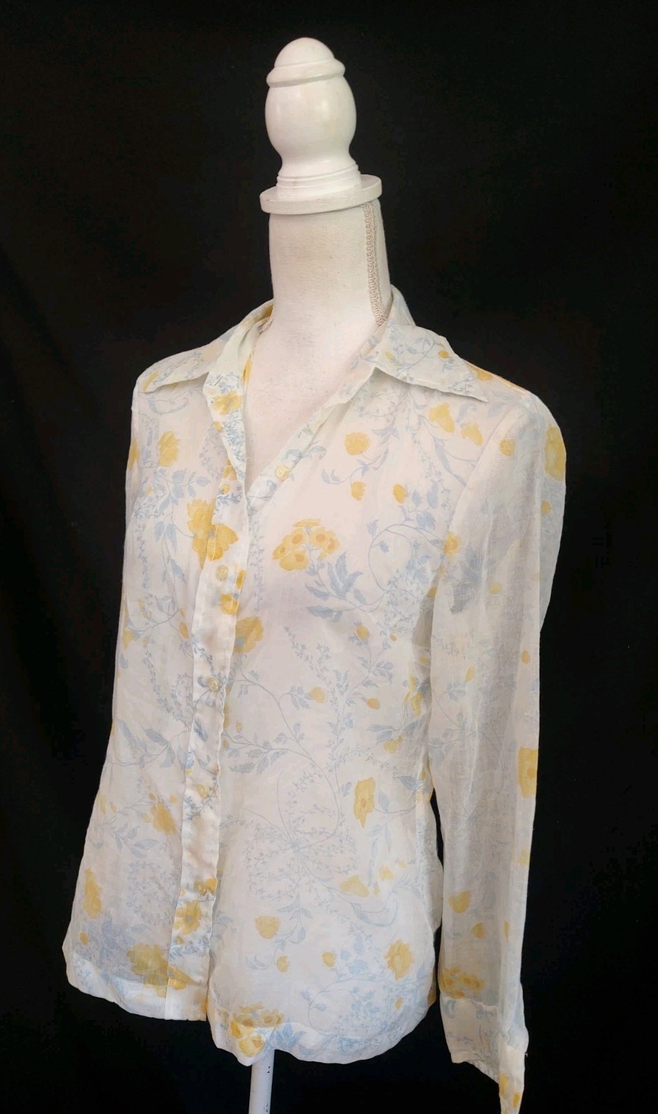 70’s Vintage The Villager Shirt Button Down Top Sheer Featherweight Floral Sz S