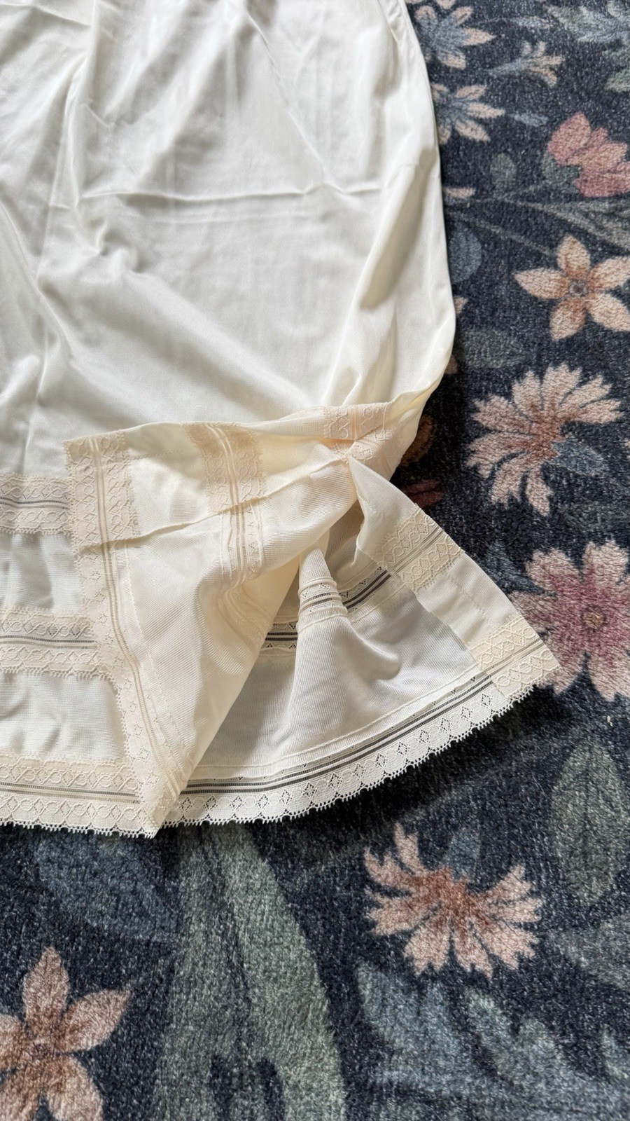 Vintage Nylon Slip Skirt Lot of 4 Midi Full Length Lingerie Intimates M L XL