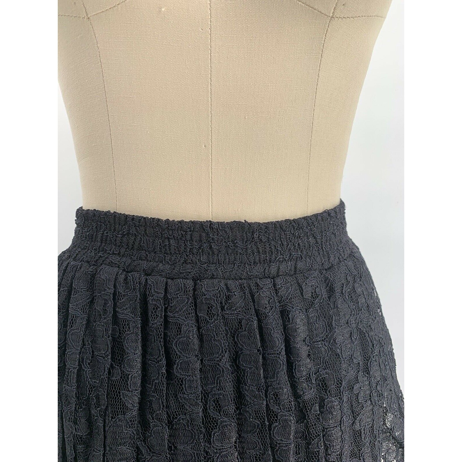 Vintage Y2k 90’s Black Lace Pleated Grunge Goth Punk Steampunk Short Skirt Sz S