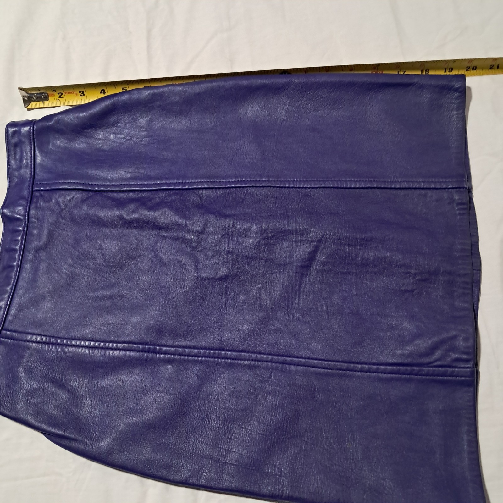 Firenze Santa Barbara Women’s Purple Leather Skirt 24″ Waist 20″ Hem
