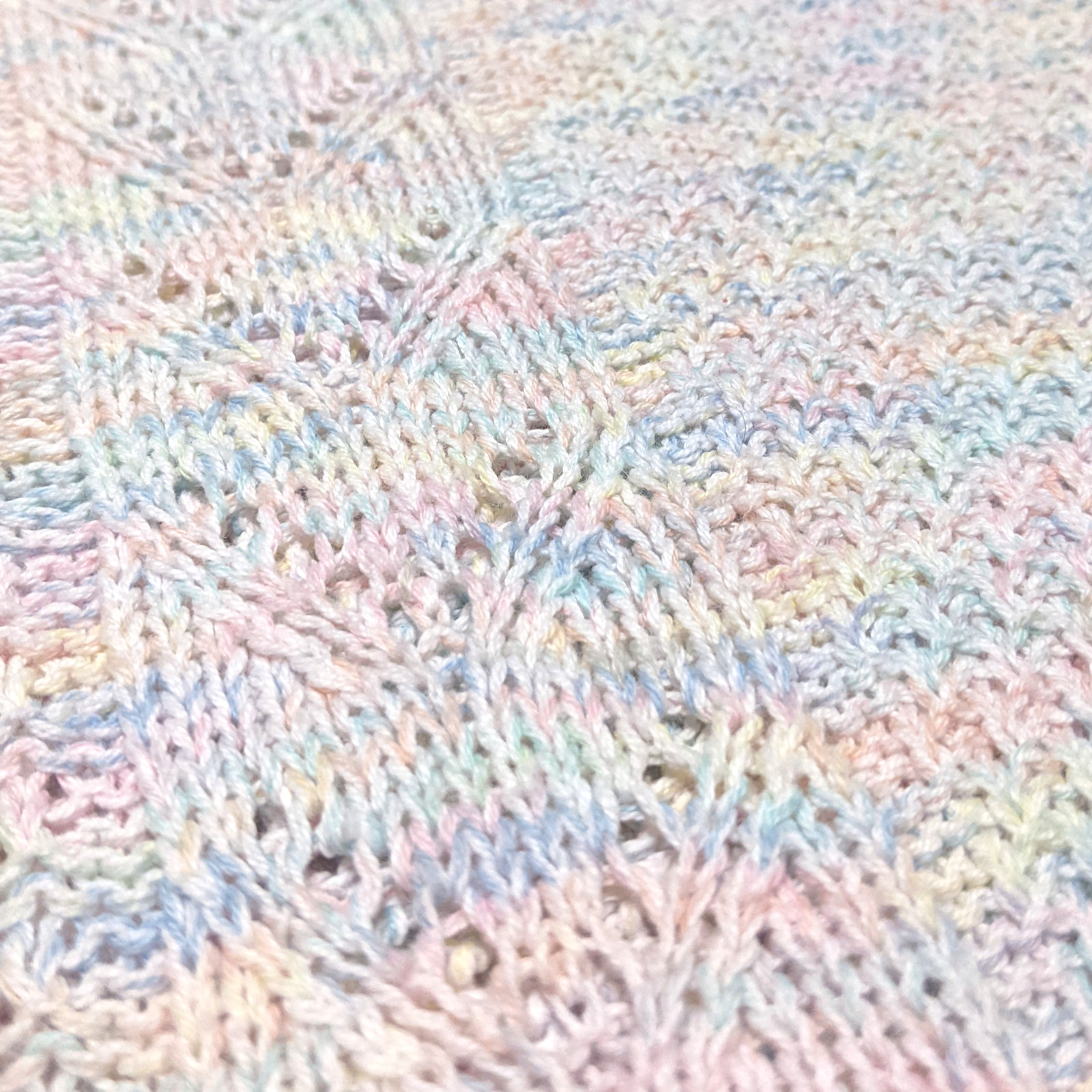 Vintage 1980s Activair Rainbow Pastel Knit Short Sleeve Sweater Womens XS Preppy