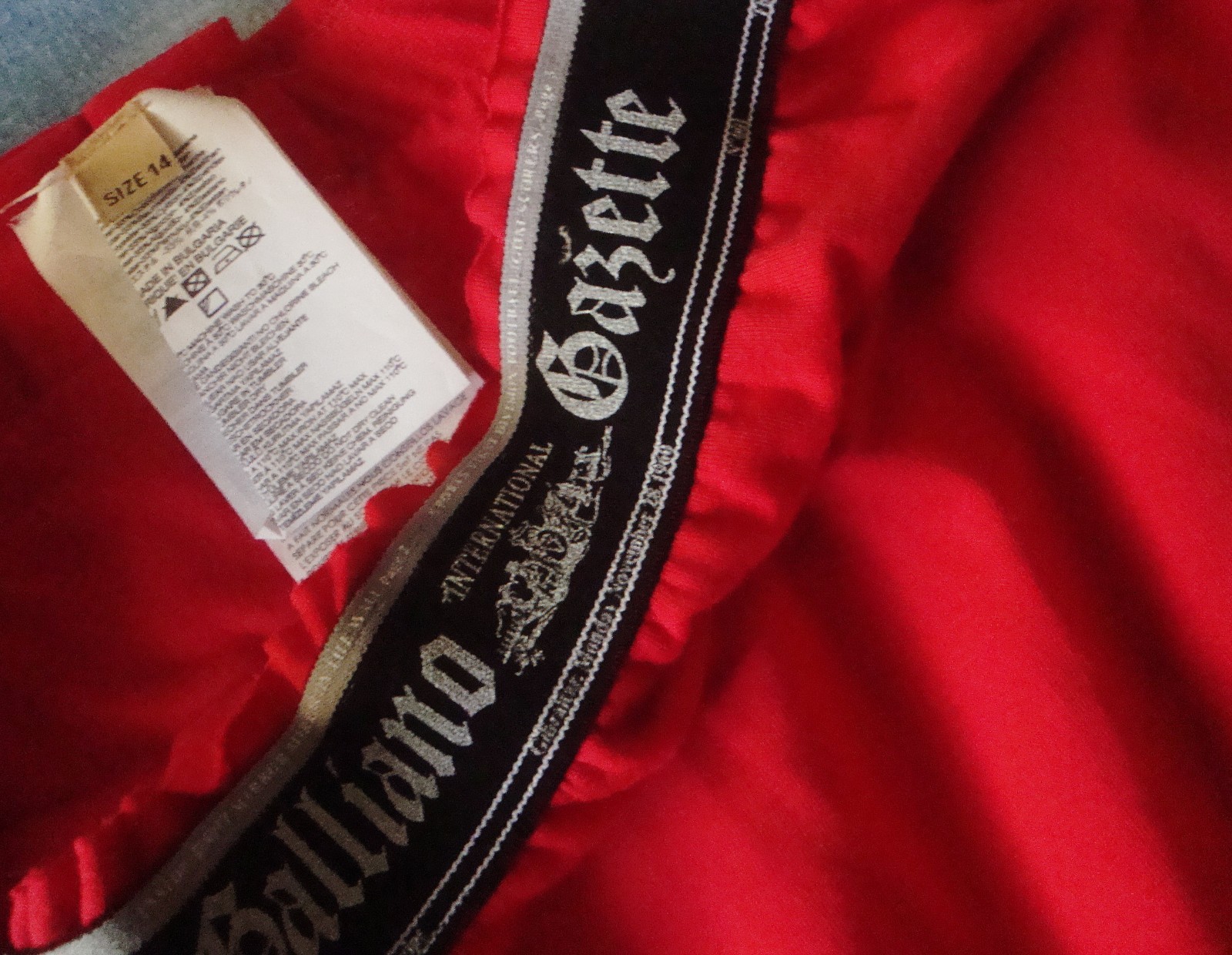 Vintage JOHN GALLIANO SKIRT skirt size 14 approx S NEW!