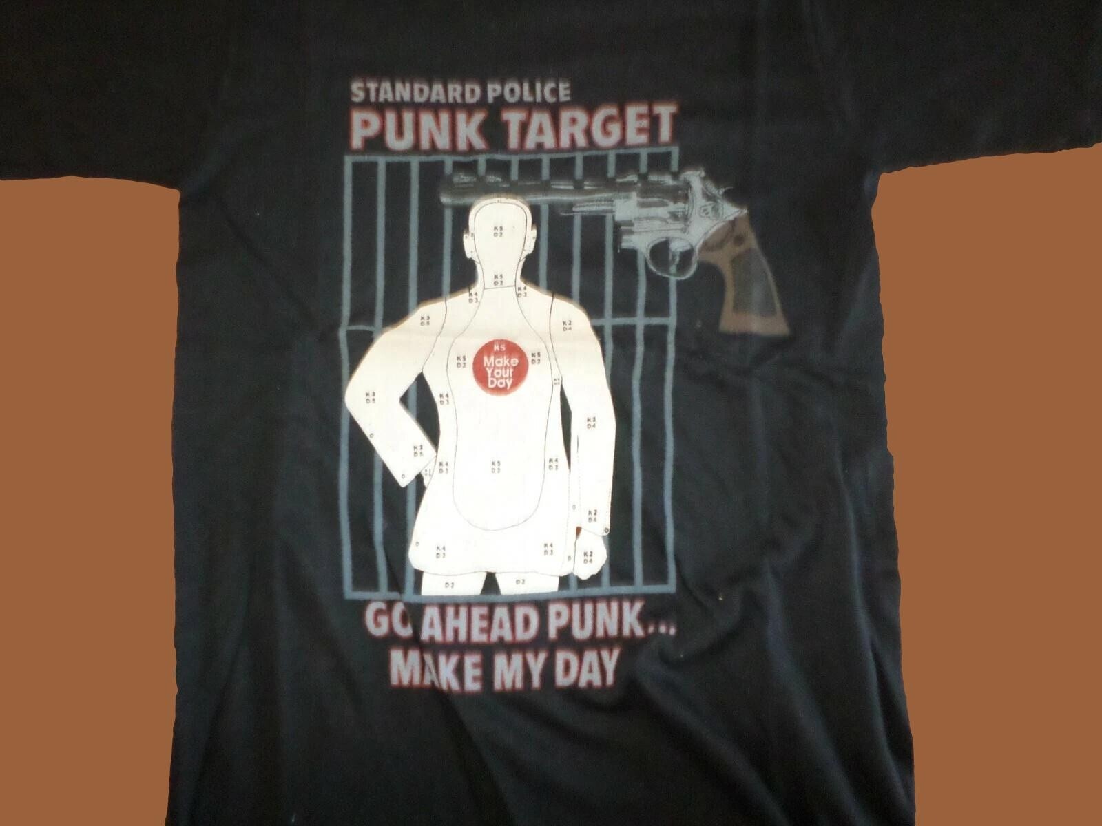 VINTAGE T-SHIRT POLICE PUNK TARGET MAKE MY DAY