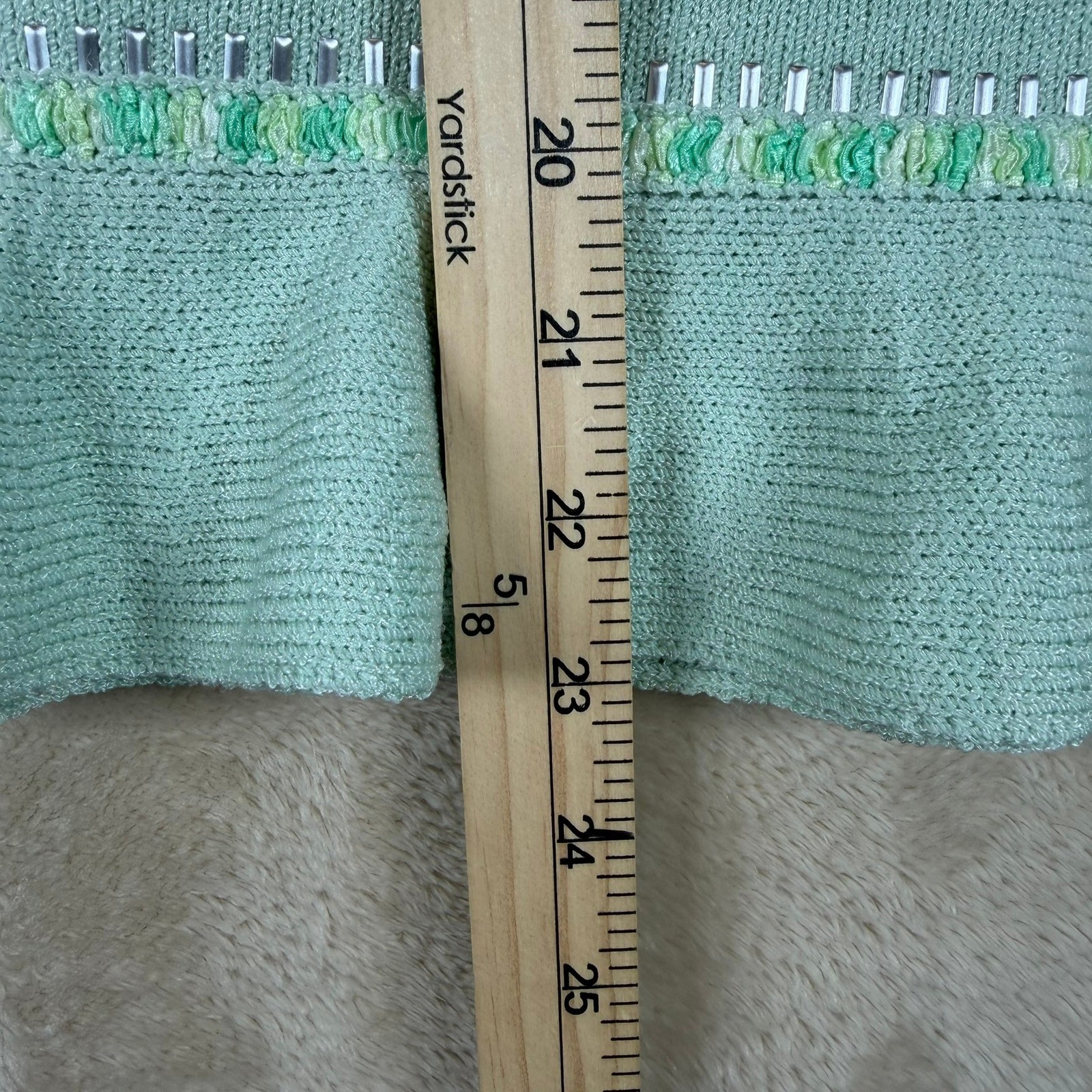 J.S.S. Vintage Women Wool Viscose Knit 2 Piece Cardigan Skirt Set Cream Green