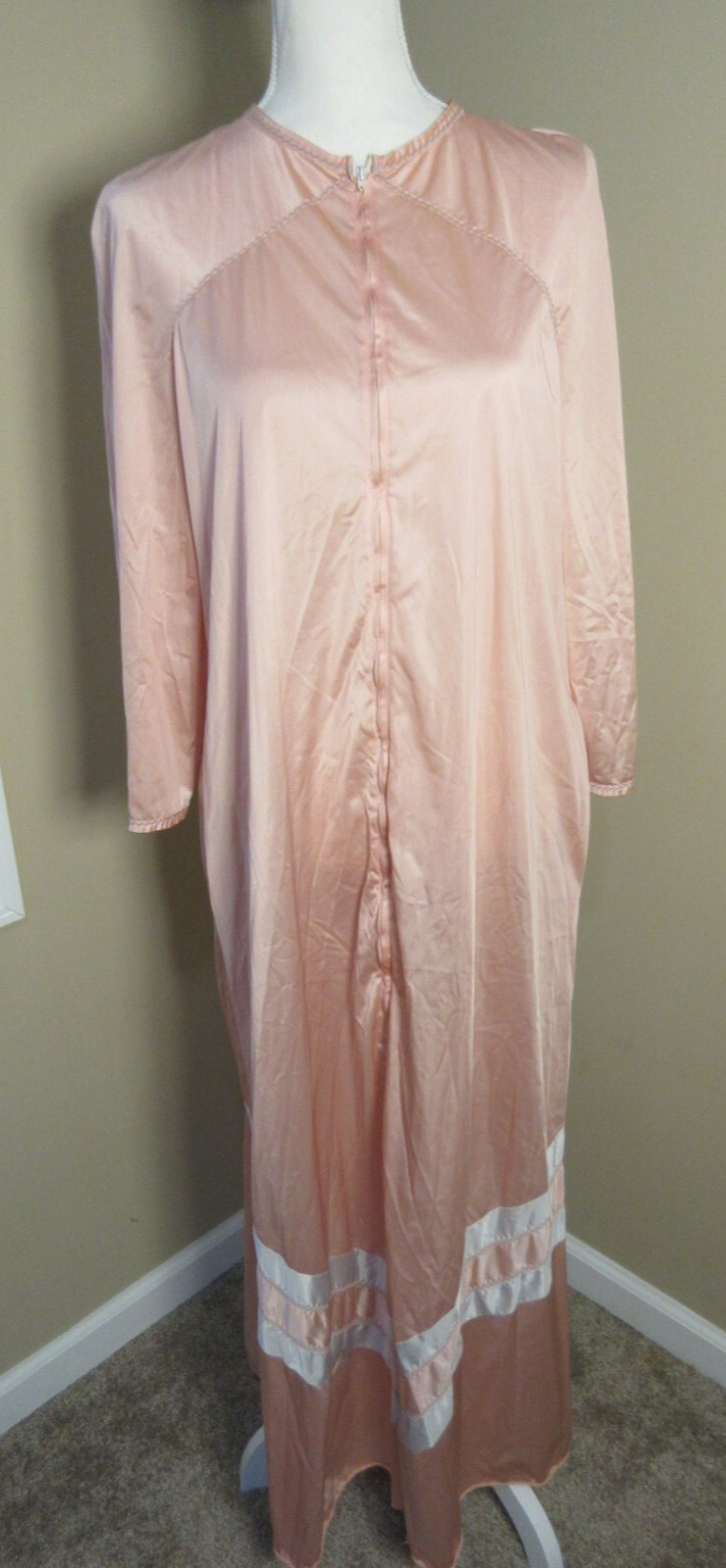 Vtg Vassarette Robe Women (26) Small Pink/Gray Full length 3/4 Zip Long Sleeve