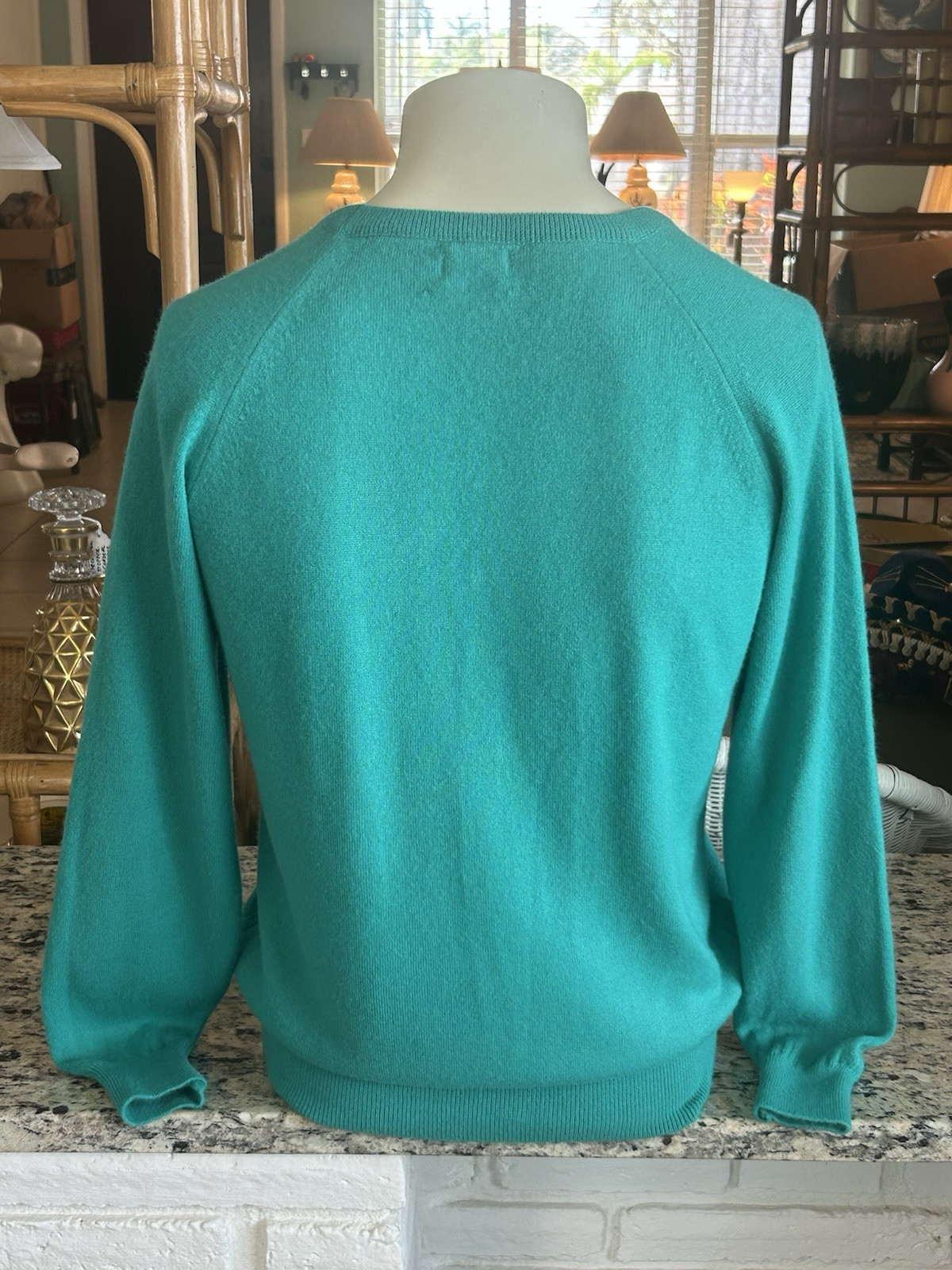 Vintage 70s 80s Doral Country Club FL Women’s V-Neck Green Sweater Large