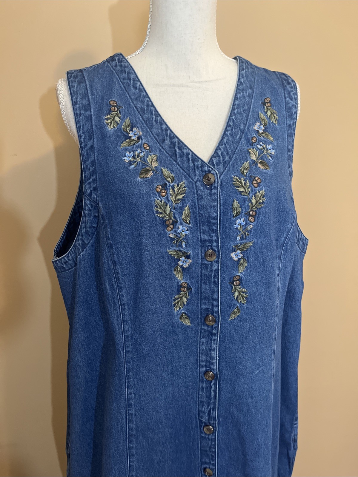 Vintage Classic Elements 20/ 22W Denim Dress – Embroidered Fall Acorn Floral