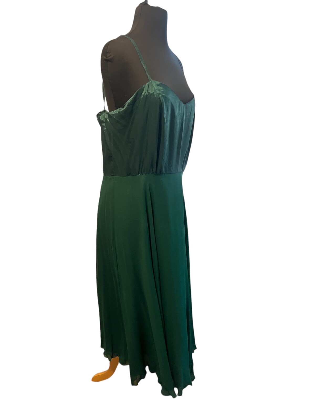 Vintage Evening Gown Niteline by Della Roufogali Green beaded Long sleeve, SZ 16