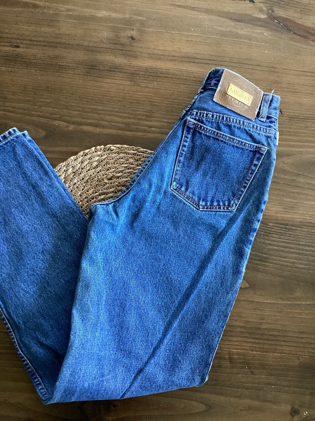 High-rise 80s Women Mom Jeans- Classic Quality Denim Stright Leg Size 3 Blue