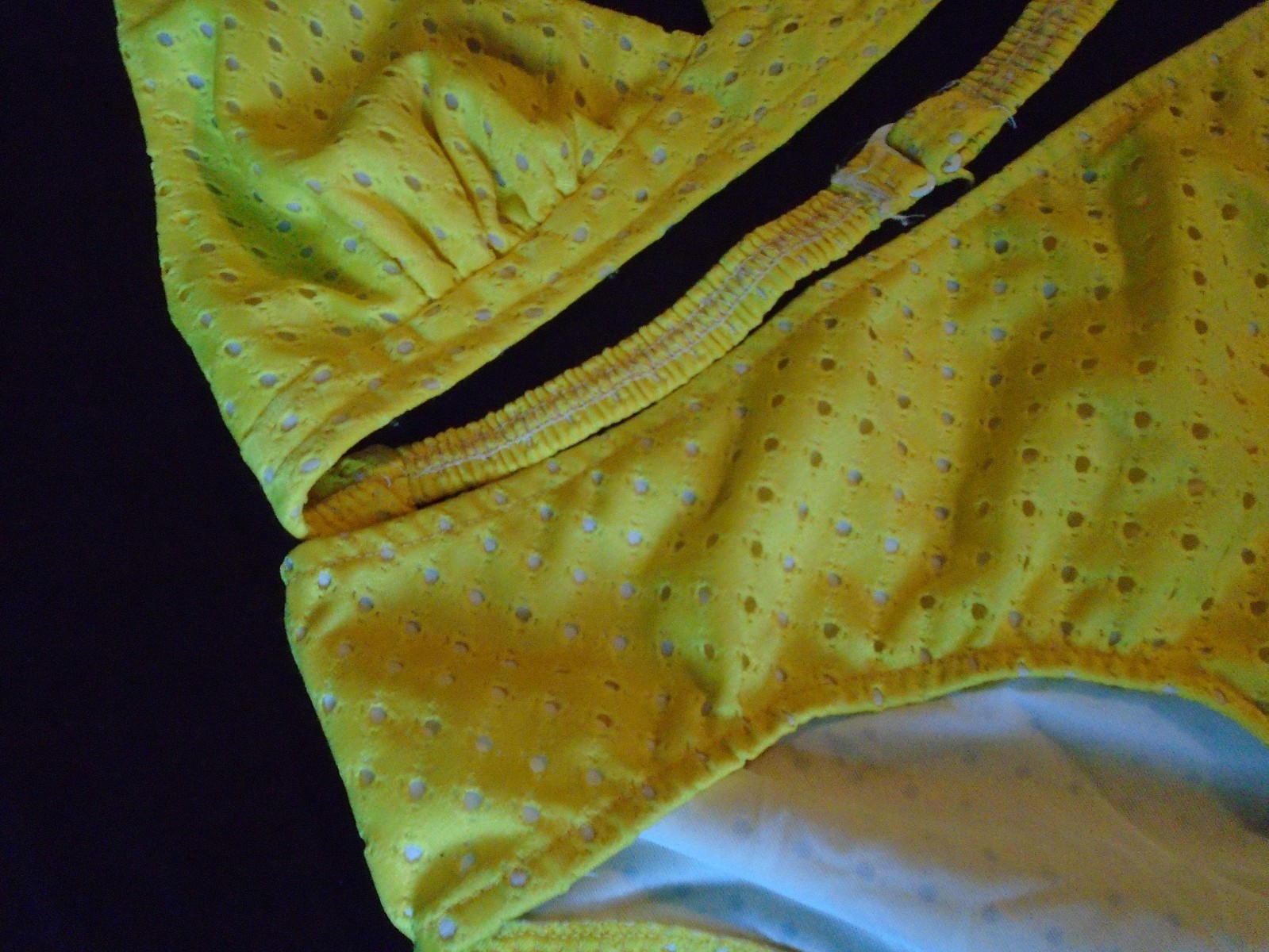 Bright Yellow Nylon Vintage 1960’s Women’s Hipster BIKINI Swimsuit M L