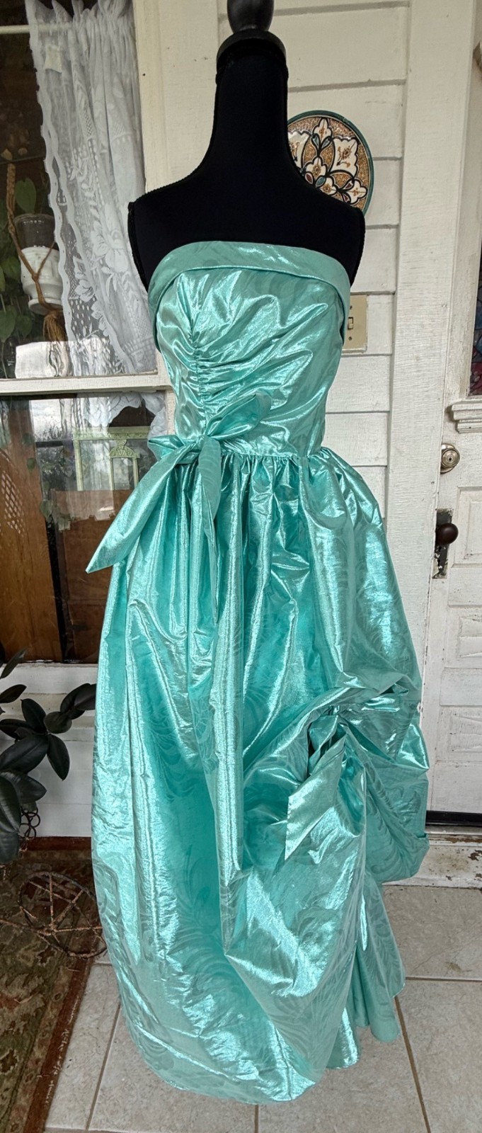 Vintage 80’s Aqua Green Lame’ Ball /Prom Gown Bustled Bow TD4 Eletra size 11/12