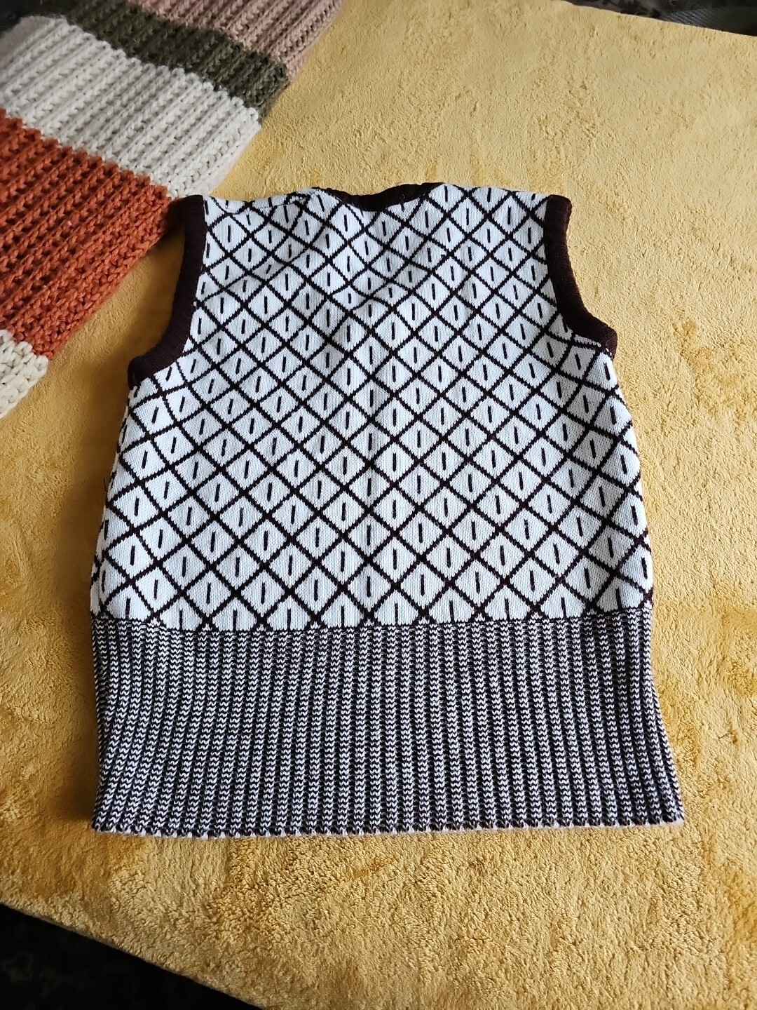 Sweater Vest 70s Orlon Acrylic Turbo Jumper Women’s Brown White Sz M *Read*