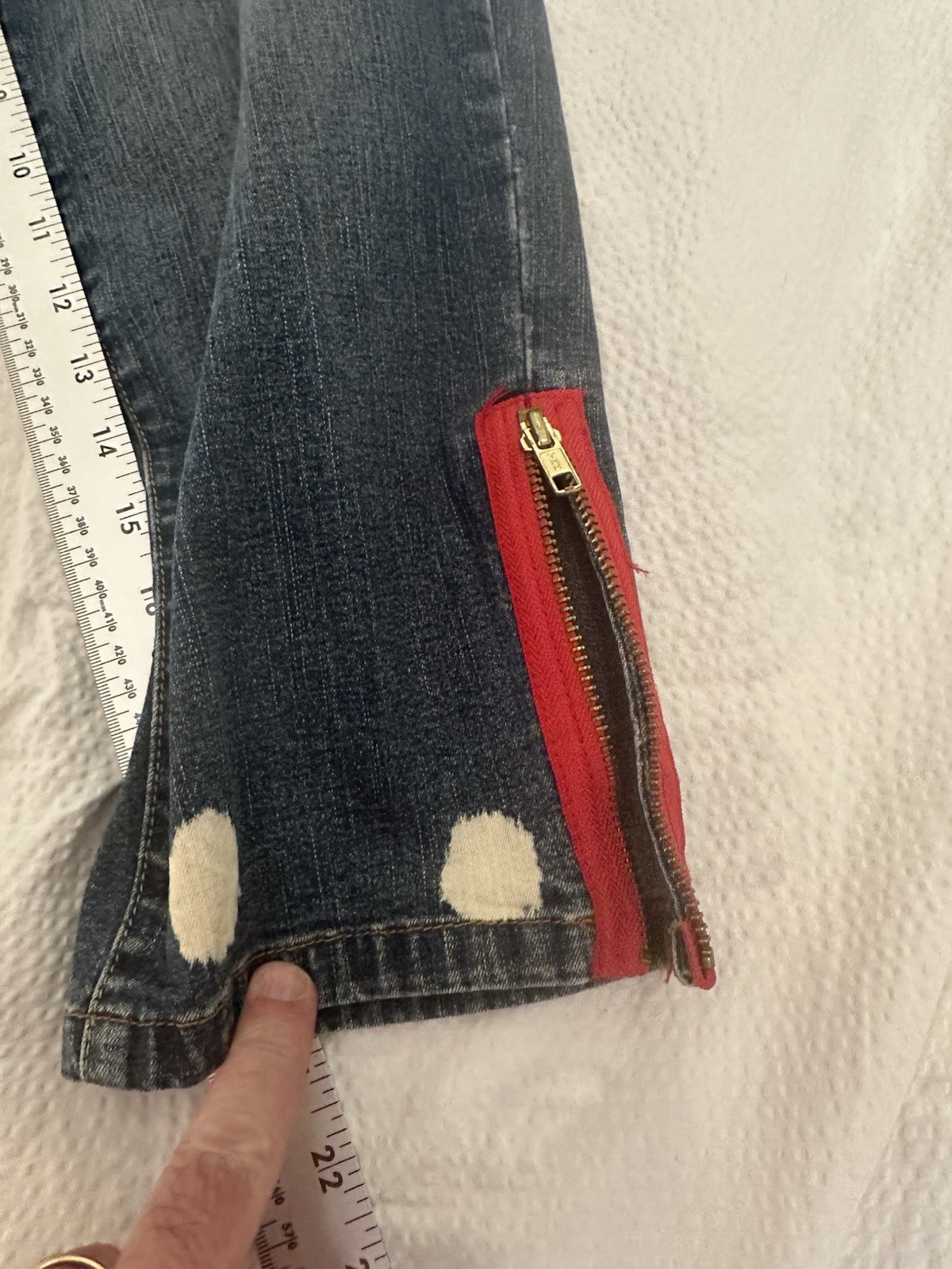 Vintage Baby Phat Capri Pants Zippered Legs Distressed Red Cat Size 9