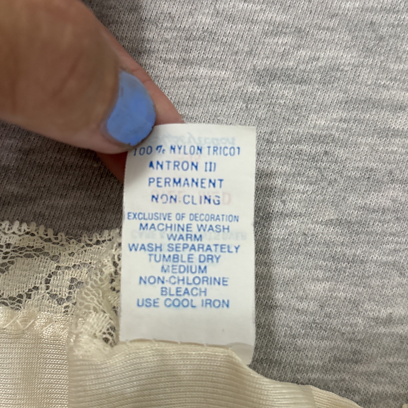 Vtg Sliperfection Nylon Tricot Ivory Lace Camisole Medium Whimsy Dainty