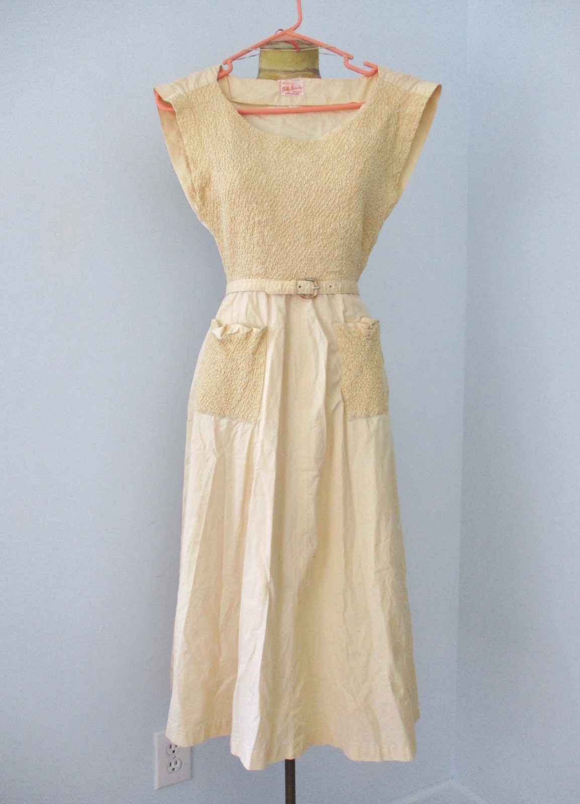 Vtg 40s 50s butter yellow Sanforized cotton dress smocked bodice pockets belt XS