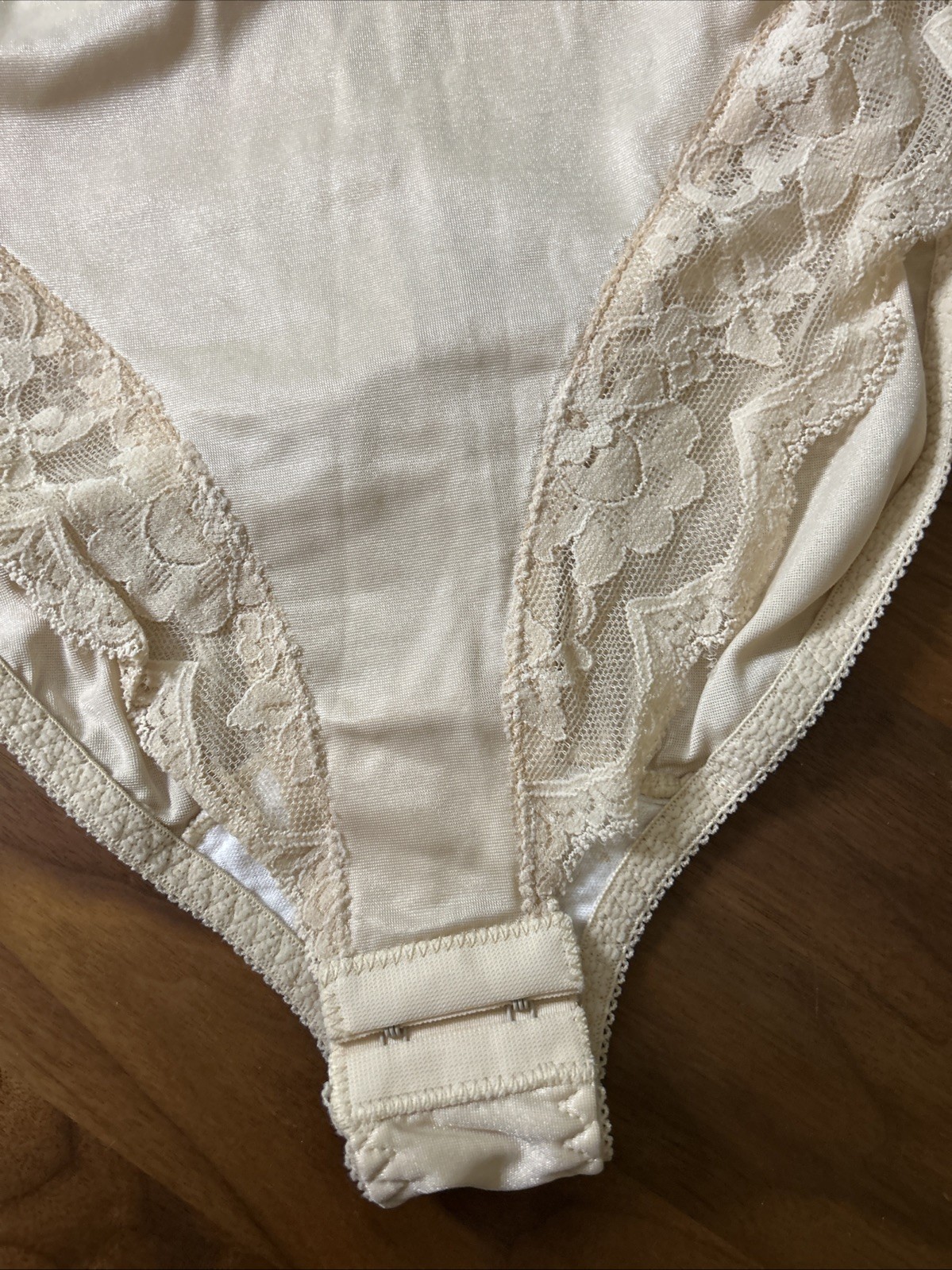 VTG Silky Nylon Second Skin Body Lites JCPenney M Bodysuit HTF Hi Cut Back Seam