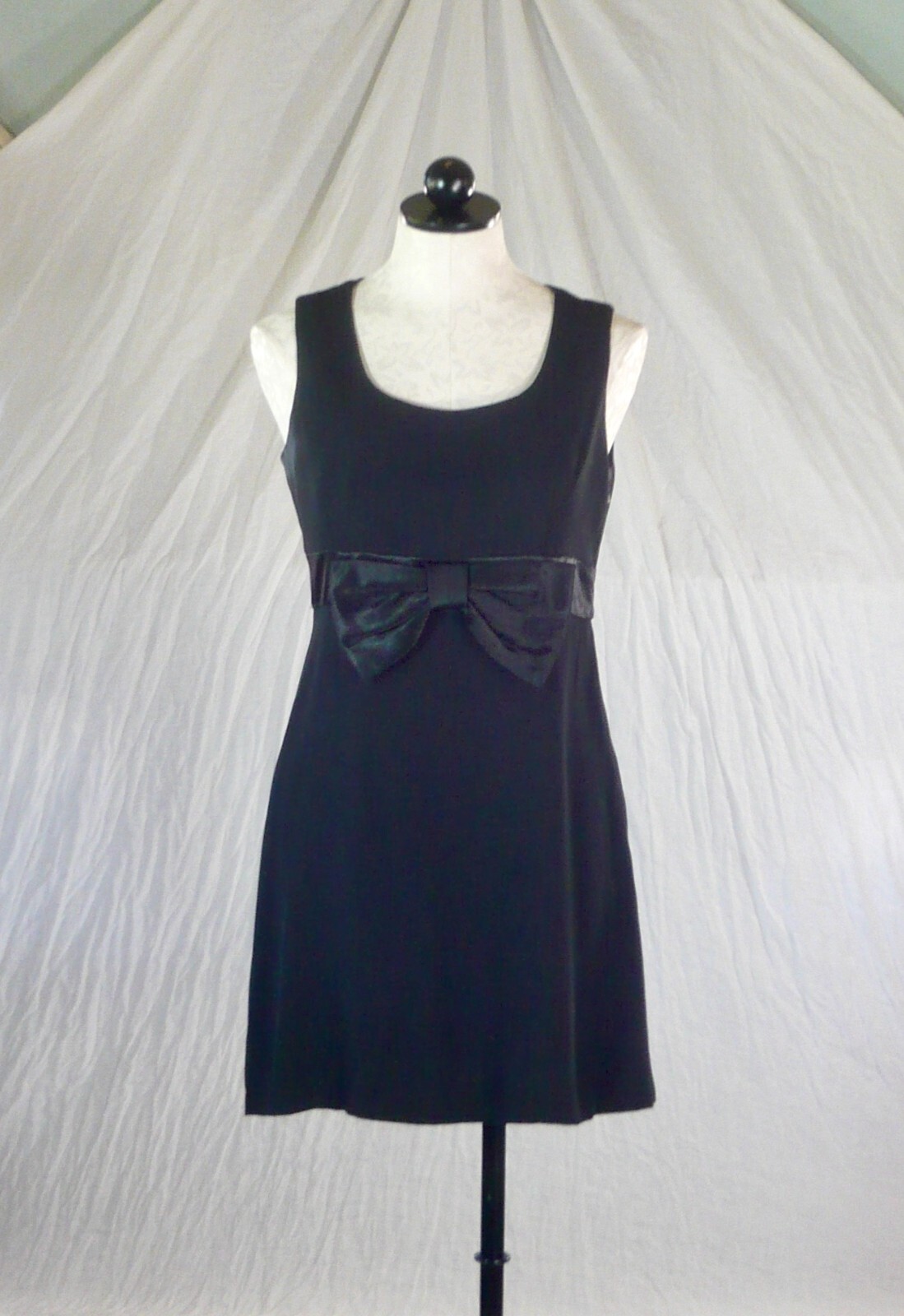 BaRgAiN BiN : NANETTE LEPORE vintage 90s babydoll LITTLE BLACK DRESS 8