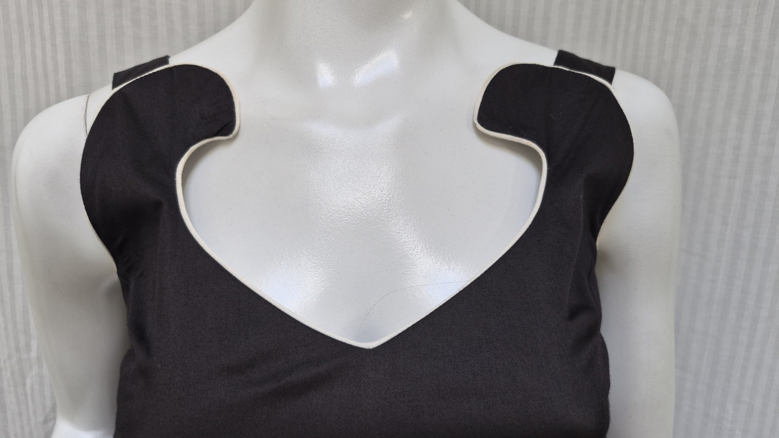 Vintage 1980s Antonia Collection I. MAGNIN Black & White Ruffle Dress – Size S