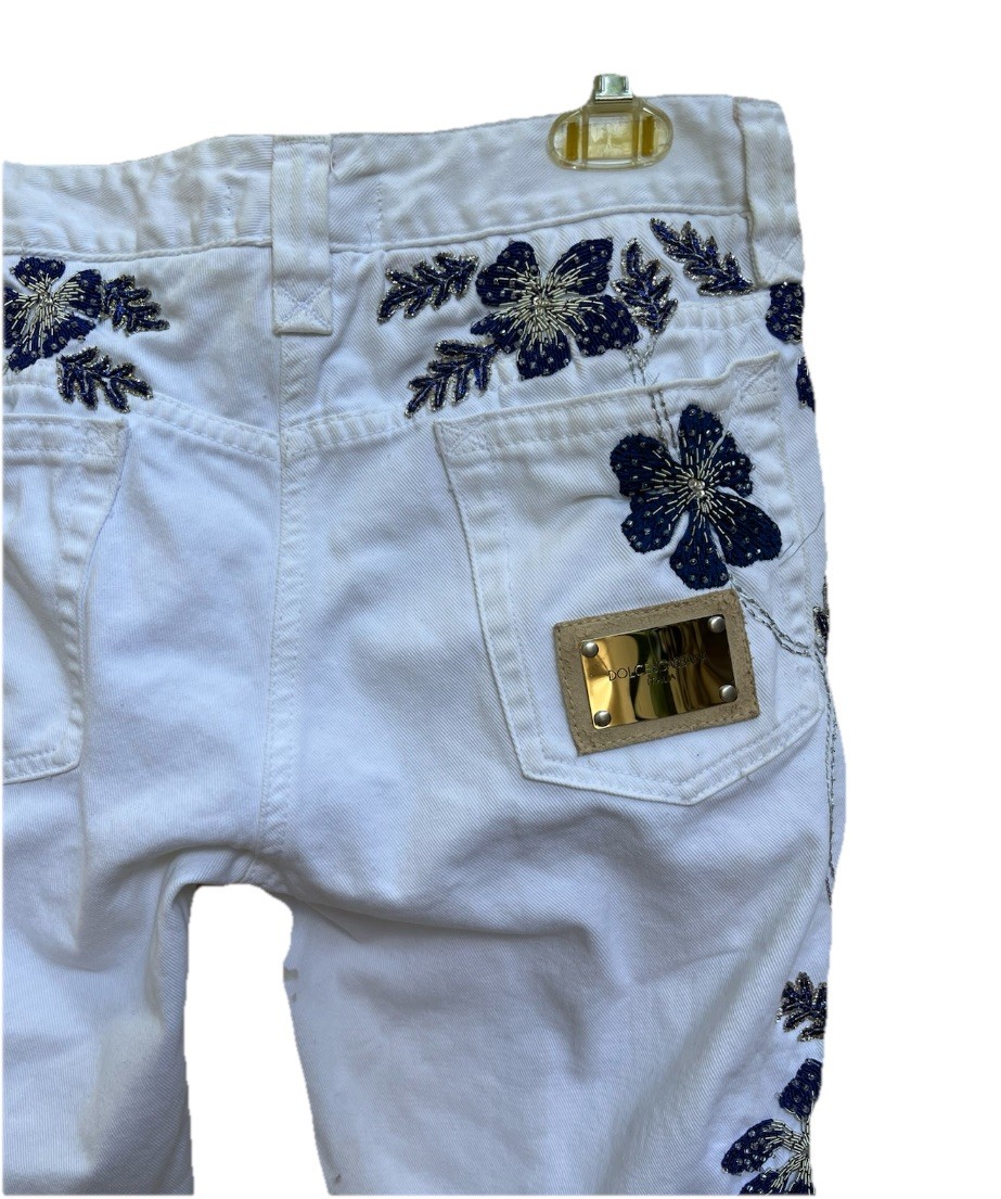 Dolce Gabbana Vintage Women’s White Jeans Blue Beaded Flowers.Italy 44