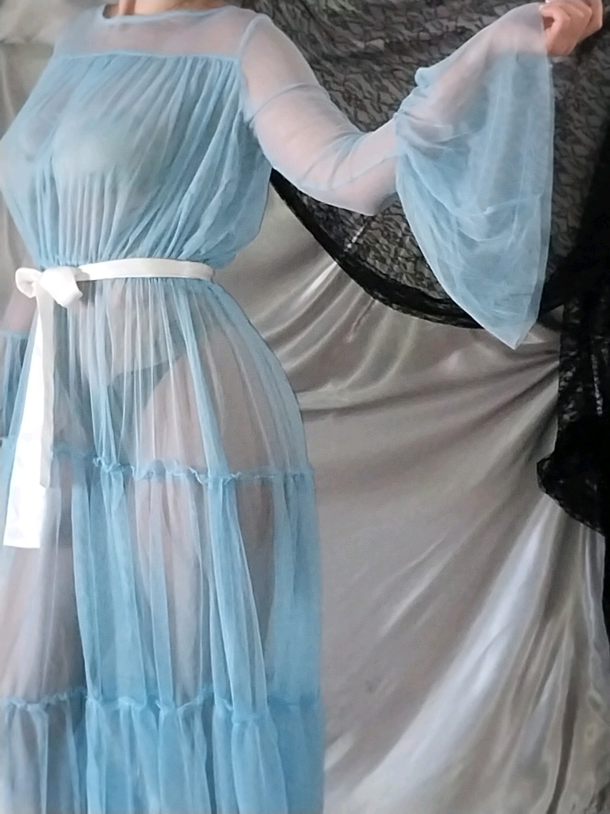 VTG NYLON BABY BLUE OPAQUE SHEER RUFFLES LAYERS TIER BELL SLV SWEEP NIGHTGOWN 48