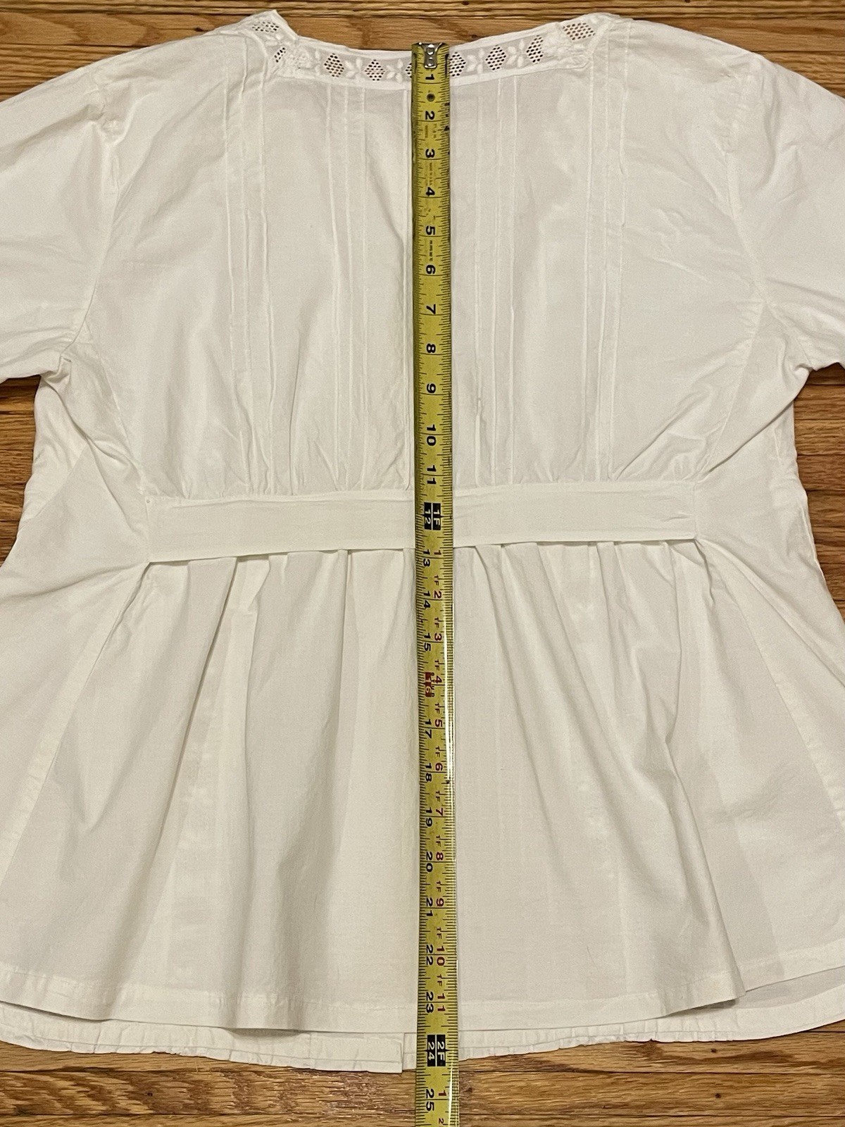 Vintage White Cotton Cut Lace Top Pin-tuck Mother Of Pearl Buttons Sz S/M
