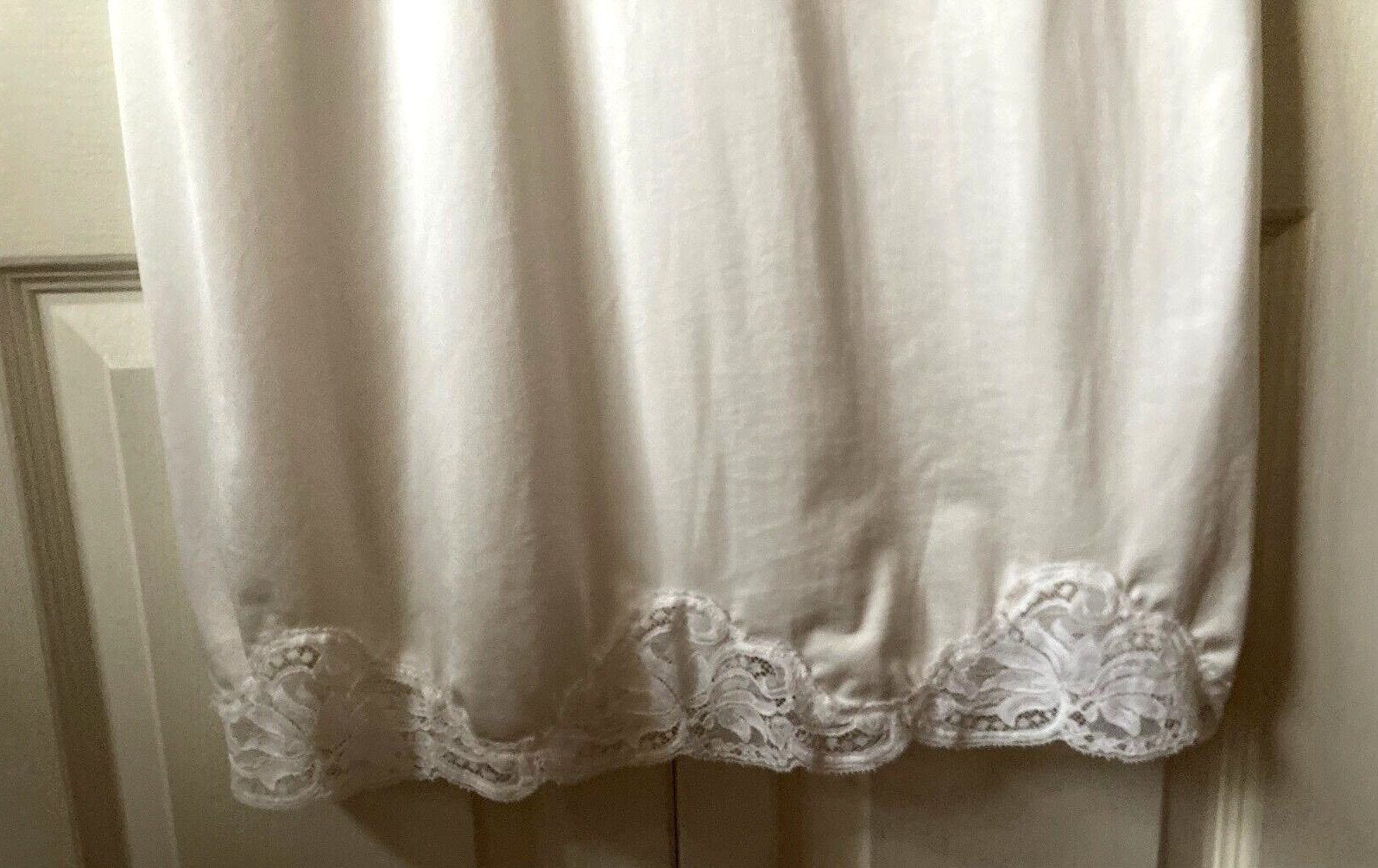 Wonder Maid Non-Cling White Full Slip w/Bodice&Hem Lace Size 34 T (Style 2996)