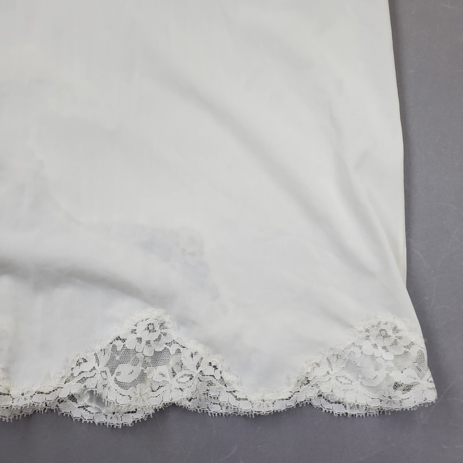 Vintage 60s Rogers Run Proof Tricot Nylon Sheer Pintucked Pleat Dress Slip Sz 36
