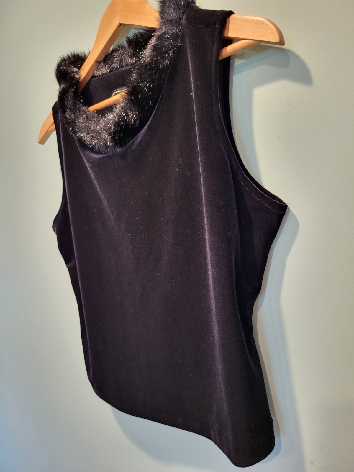 Vtg Black Stretch Velvet Faux Fur Trim Sleeveless Top Sz 14 Mobwife