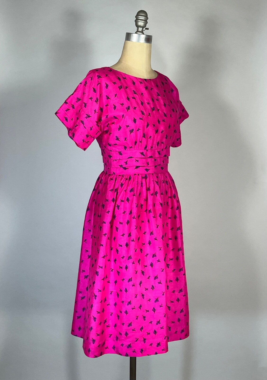 Vintage 1950’s-60’s rare HOT PINK pure silk floral dress with pleat details M/L