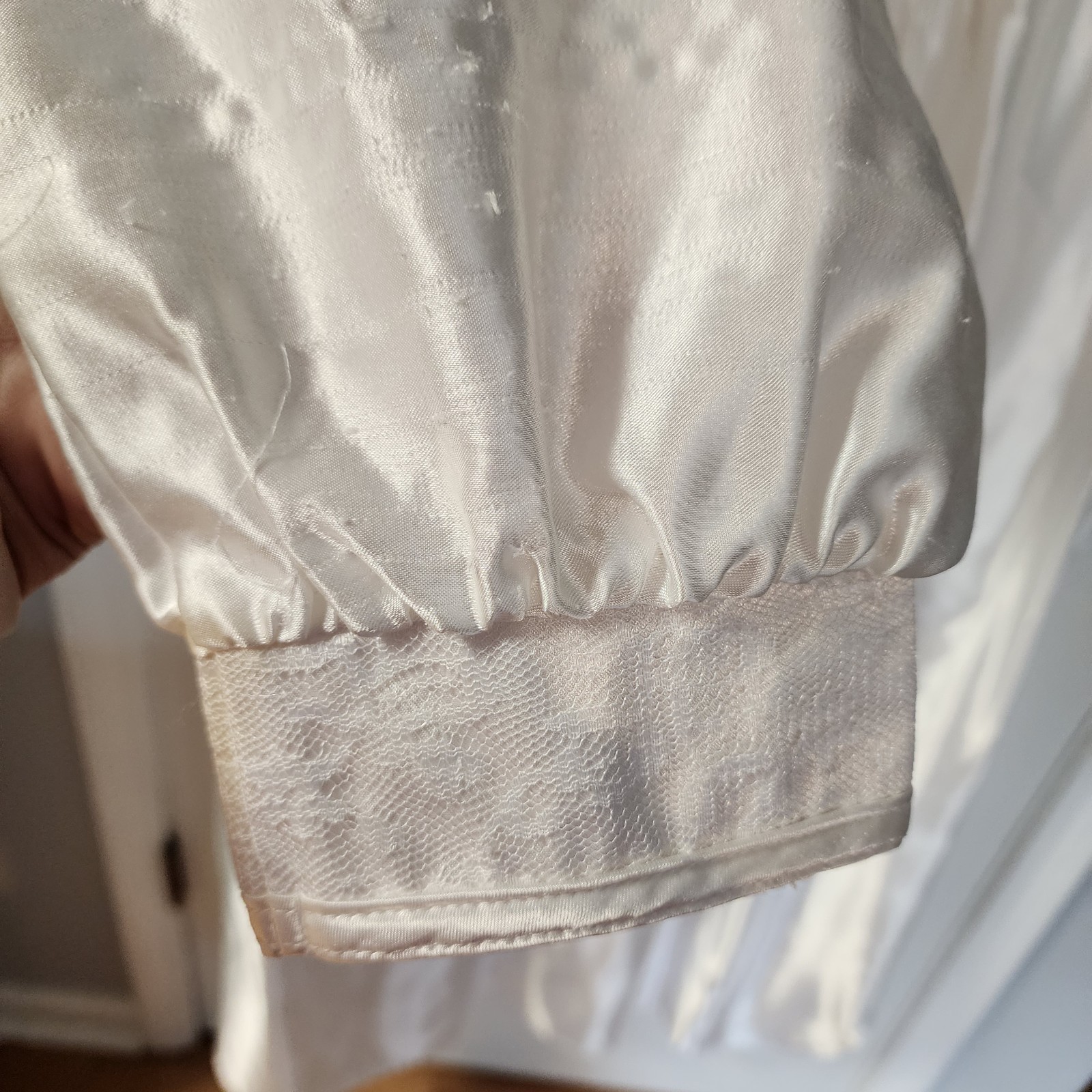 Appel Sleepwear Sz XL White Satin Night Gown Lace Neckline Button