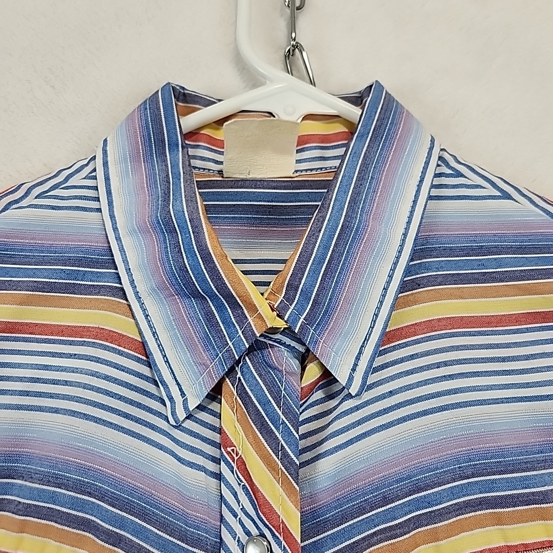 Vtg 1970’s Western Pearl Snap Long Sleeve Women’s Size 36 Metallic Striped Shirt