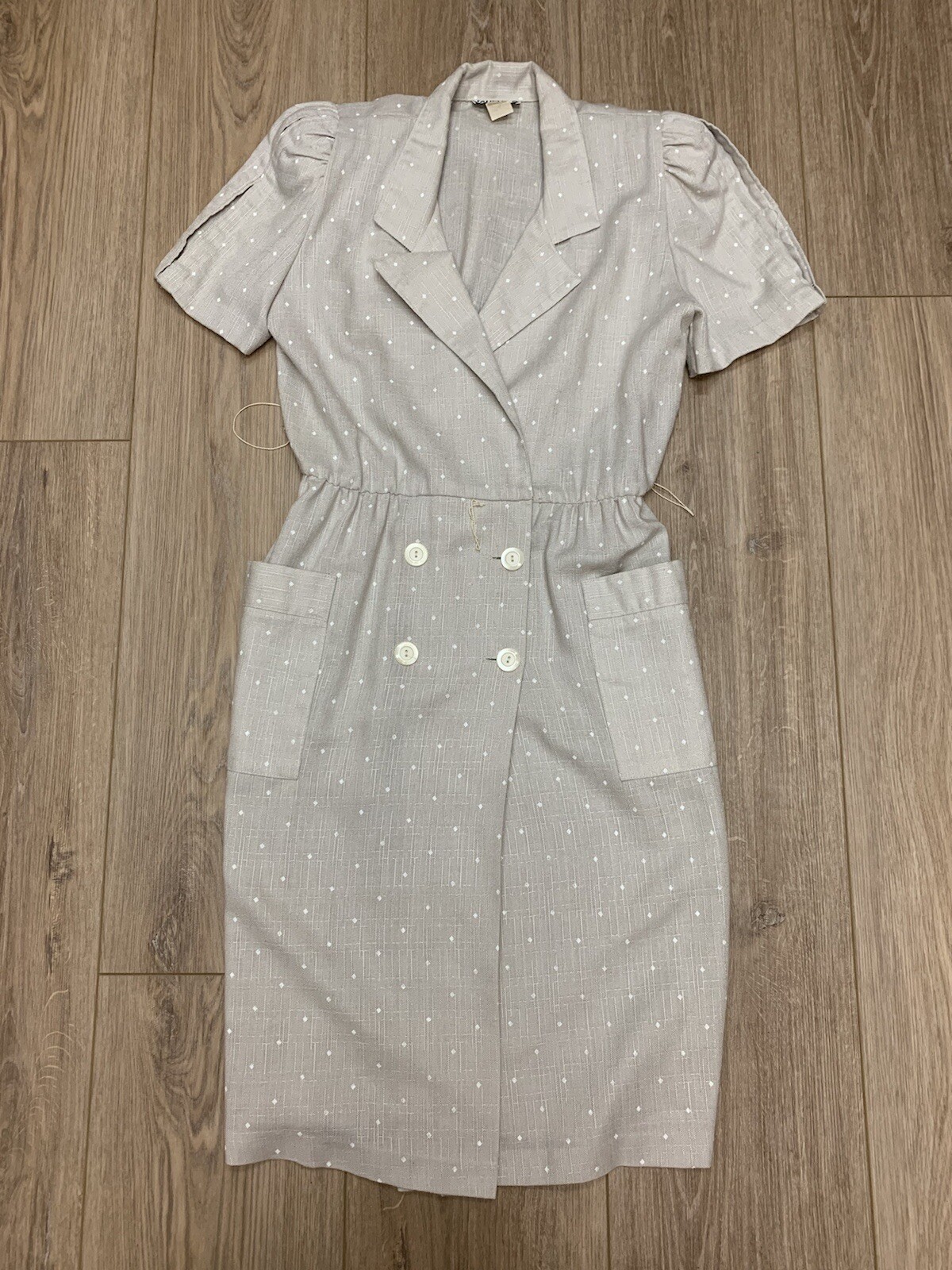 TAURUS II DRESS 10 VINTAGE TAN WHITE SHORT SLEEVE 1960-70’S UNION LABEL CAREER