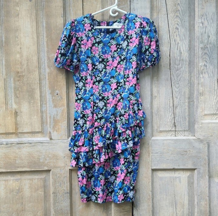 Vintage 1980s Blue and Pink Floral Drip Waist Ruffle Dress Size 11/12